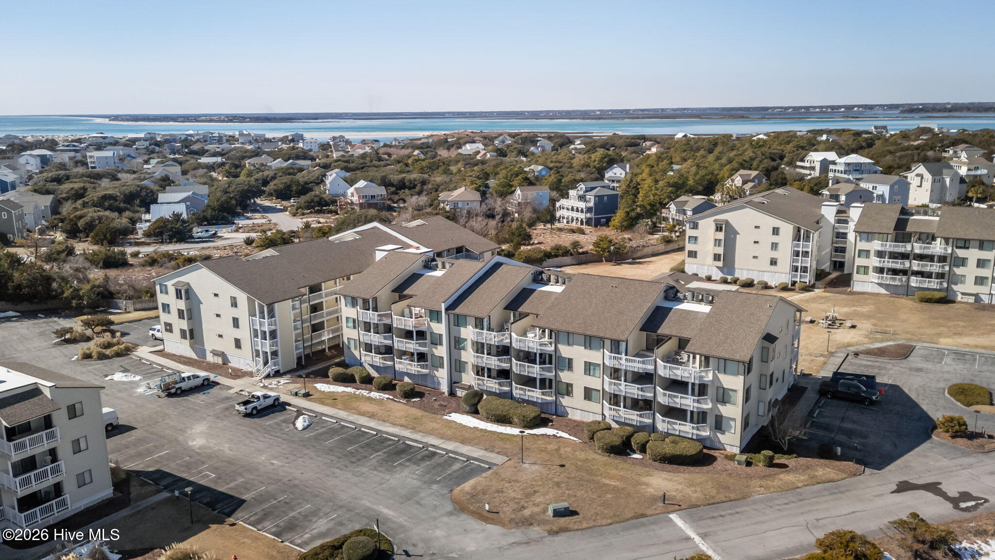 100551765 | Photo 45