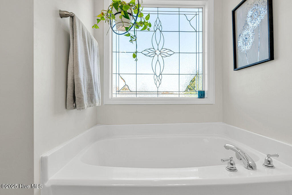 100541943 | Photo 30