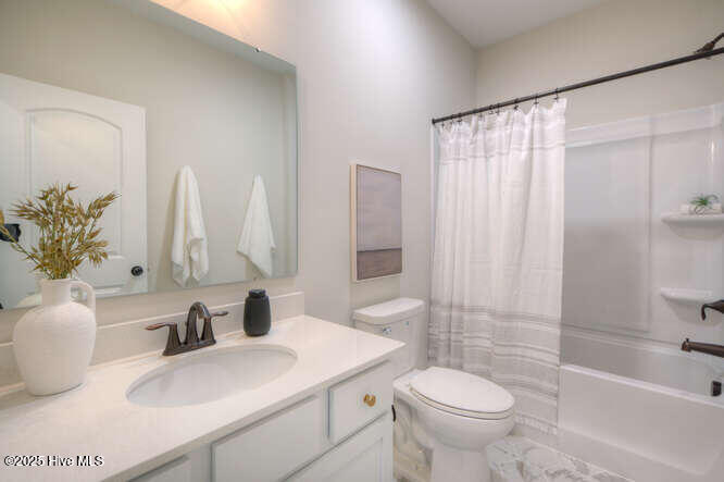 100524734 | Photo 26