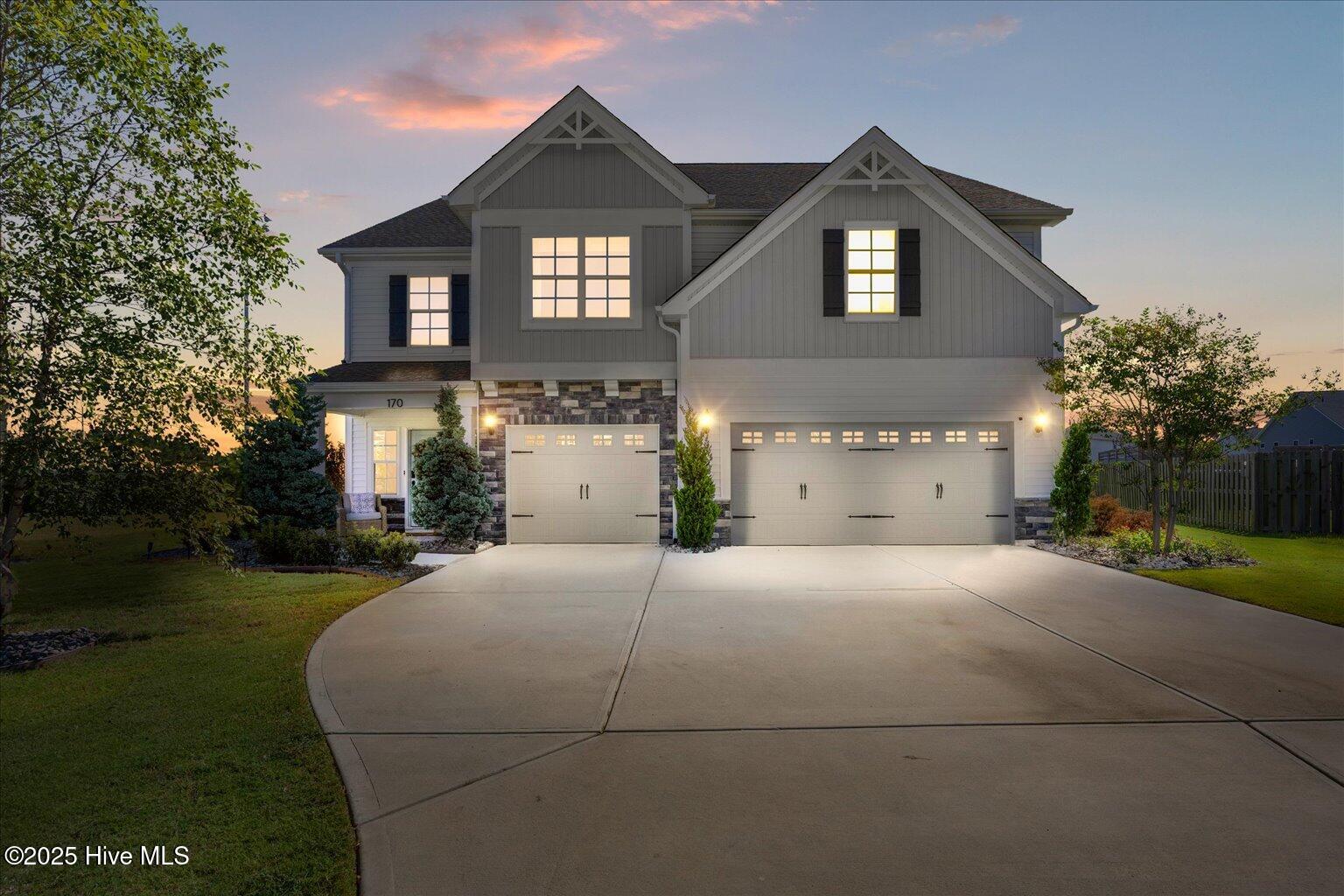 100546095 | Photo 57