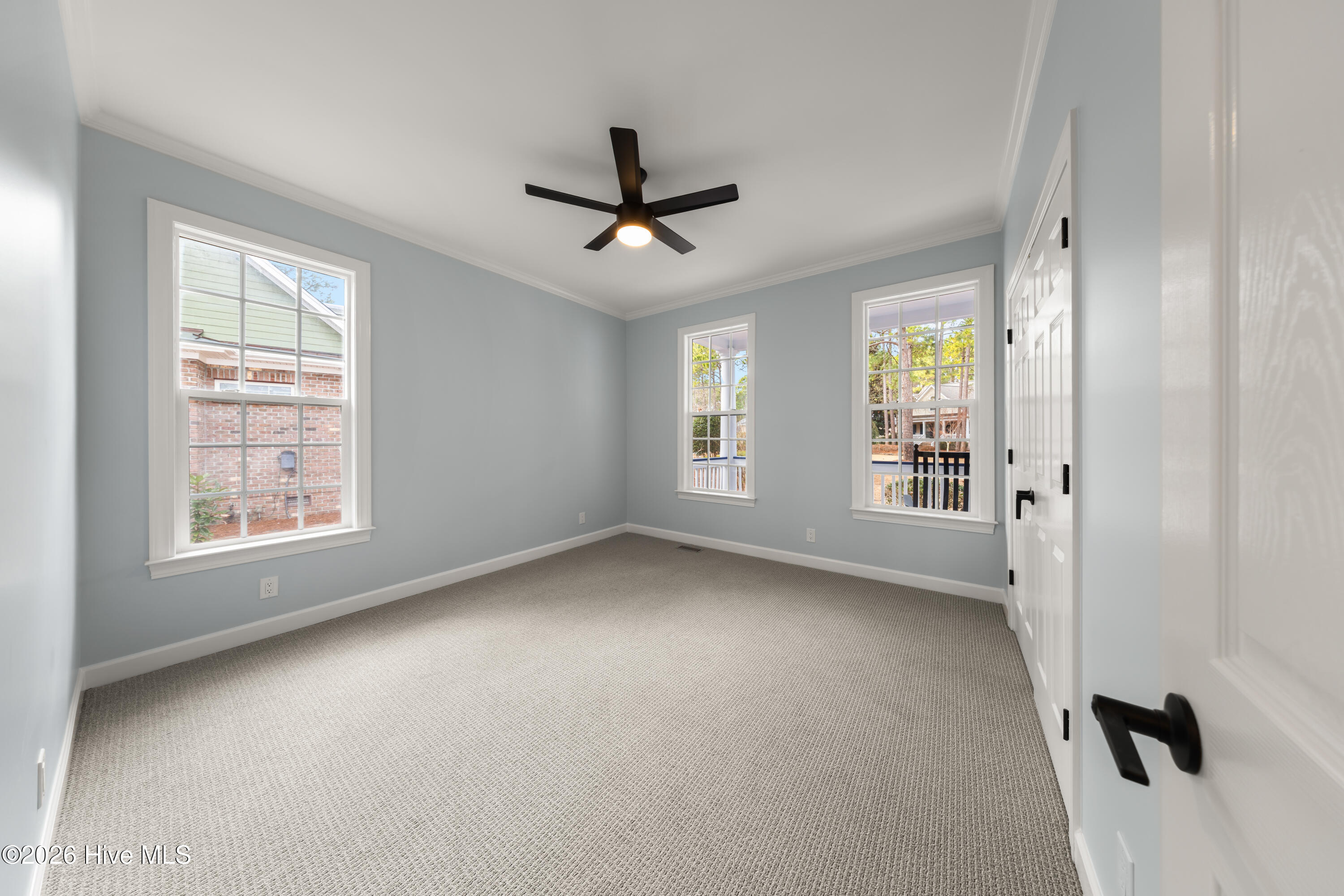 100555954 | Photo 41