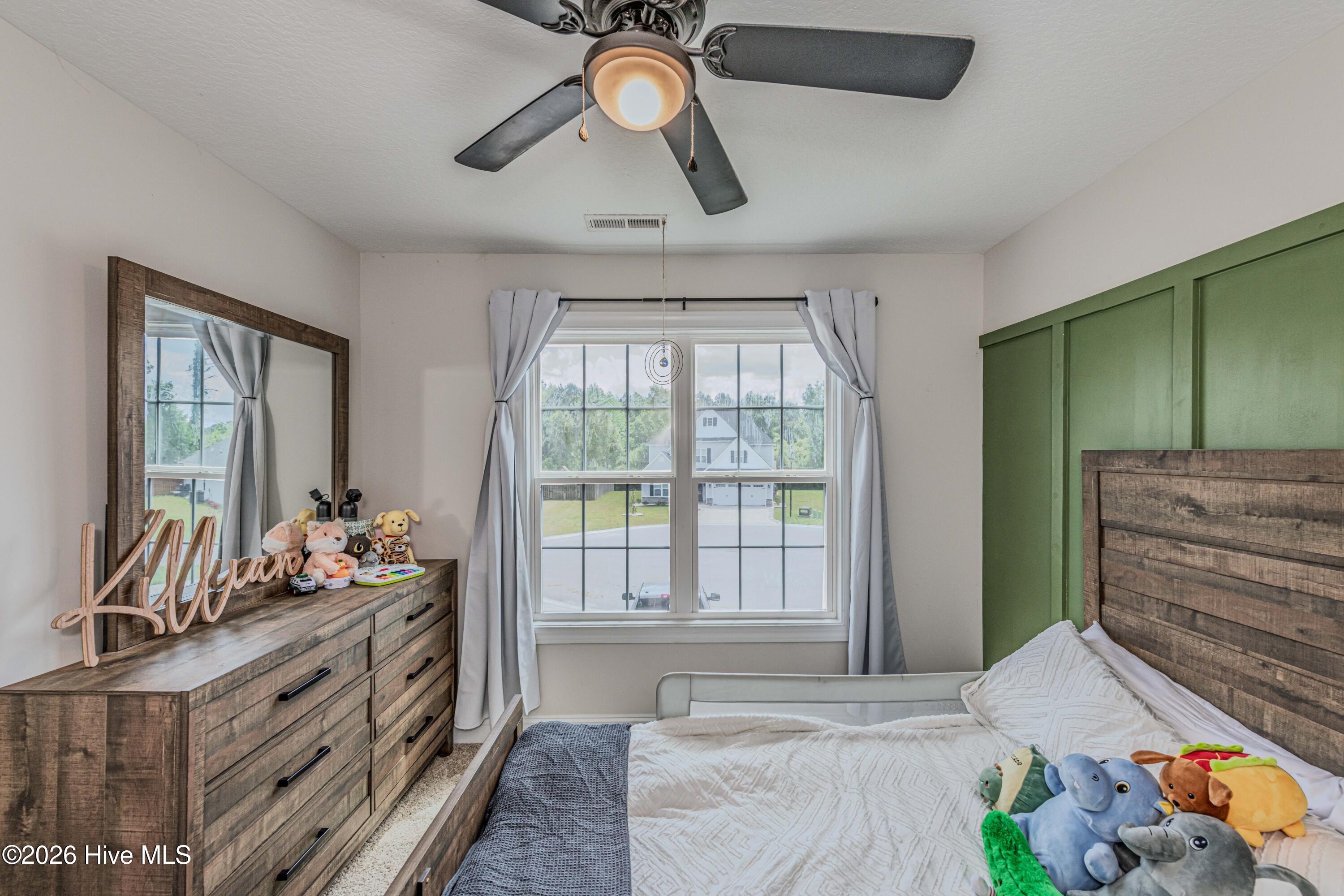 100570010 | Photo 48