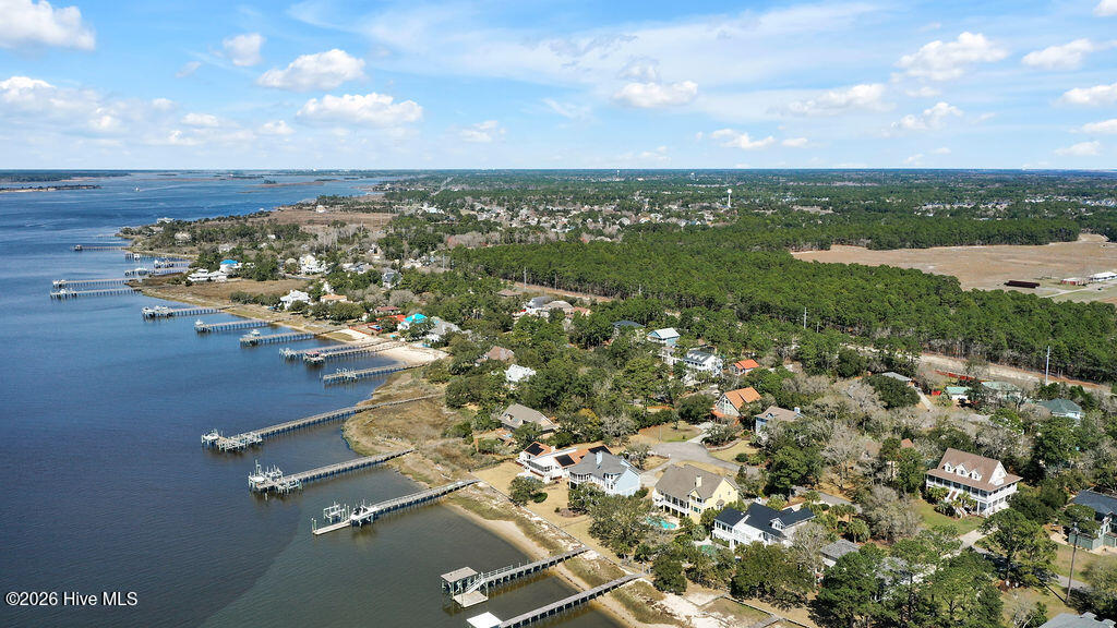 100563710 | Photo 64