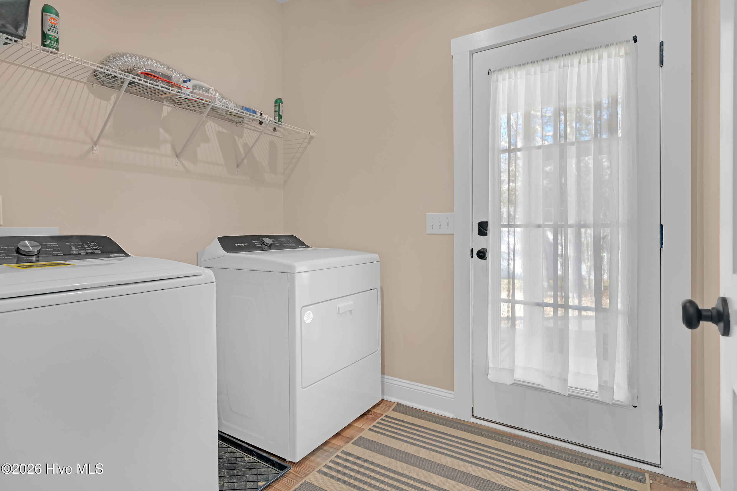 100549984 | Photo 28