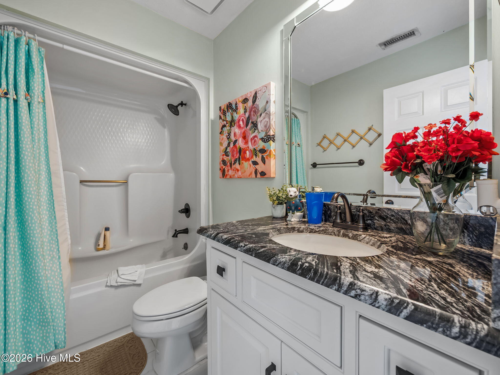 100554527 | Photo 34