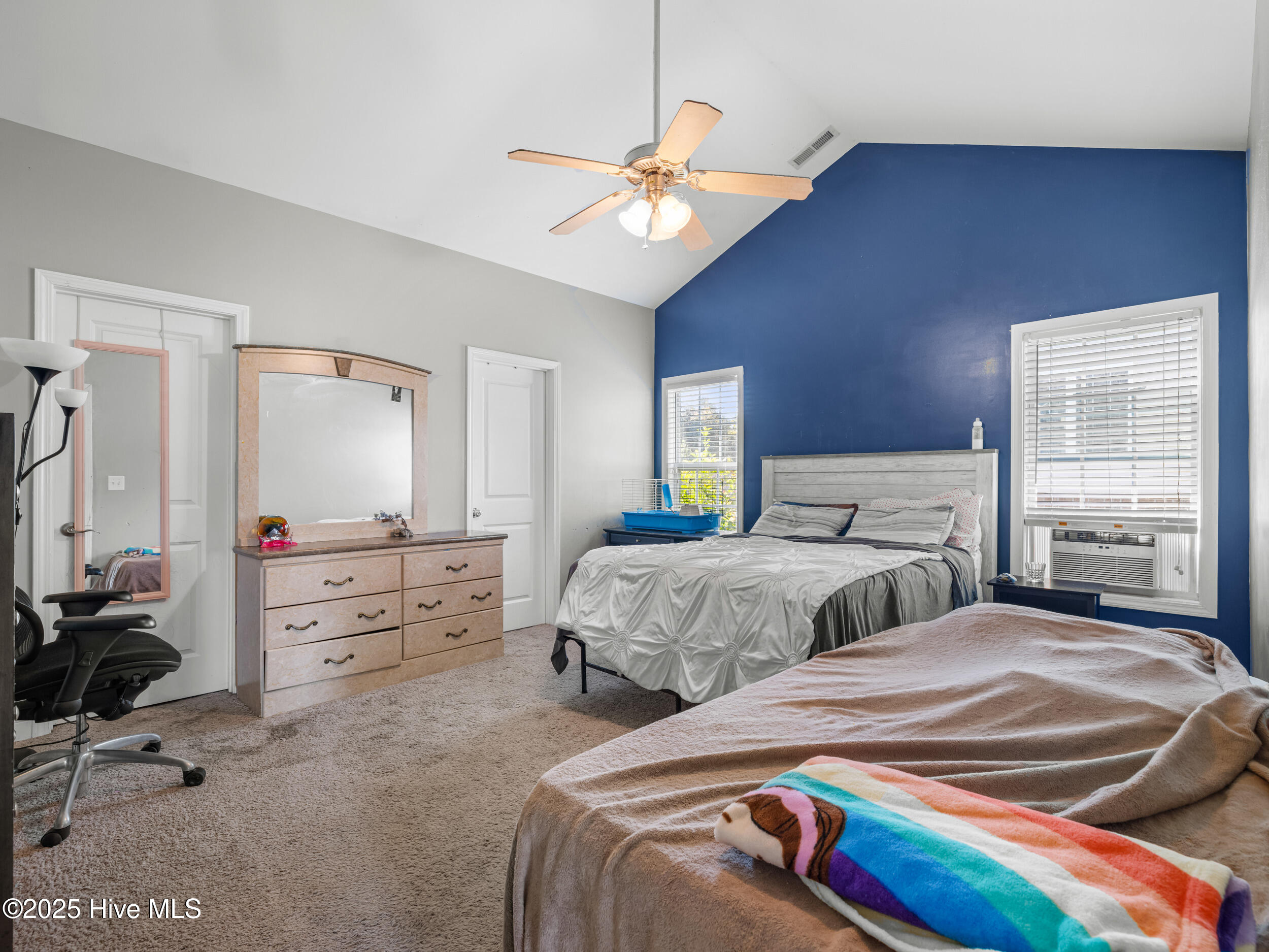 100536146 | Photo 20