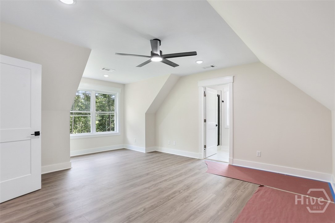 433 Exley Loop