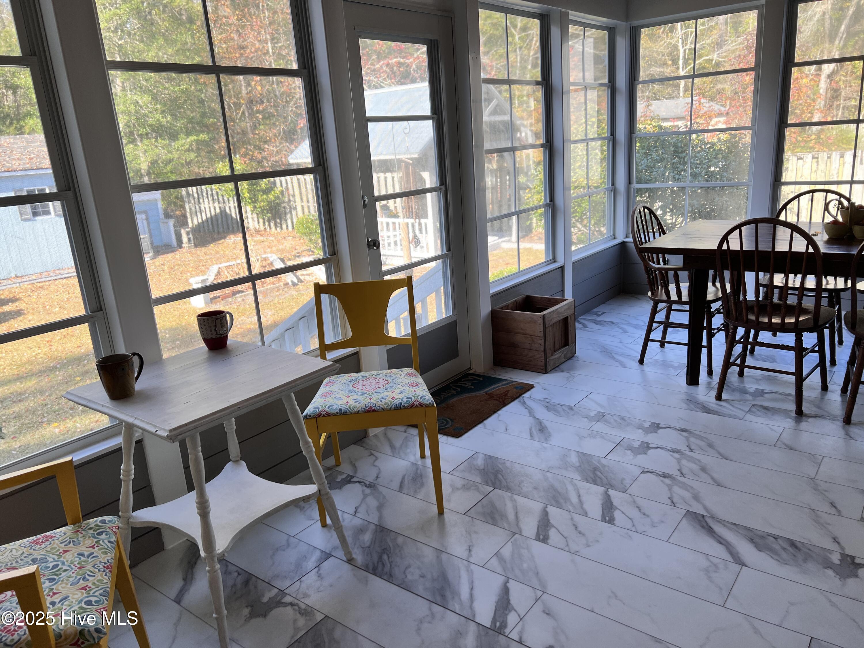 100542615 | Photo 31