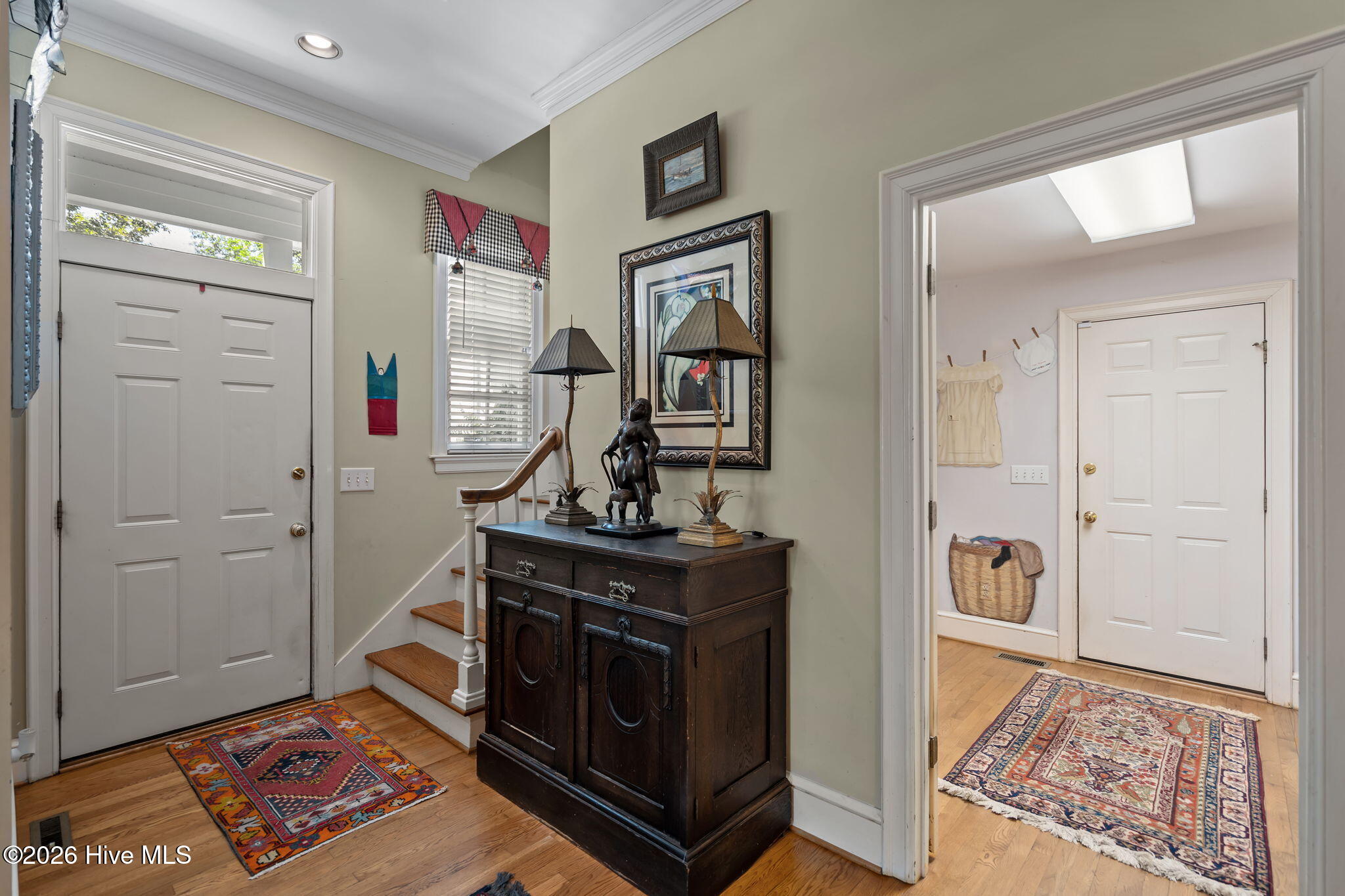 100570294 | Photo 10