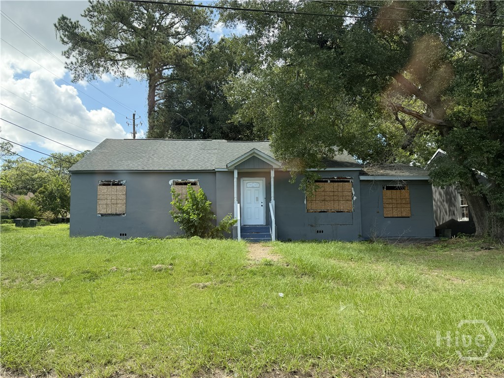 Single family home for sale at 127 Elm Cir, Savannah, GA 31404 | MLS# SA364712