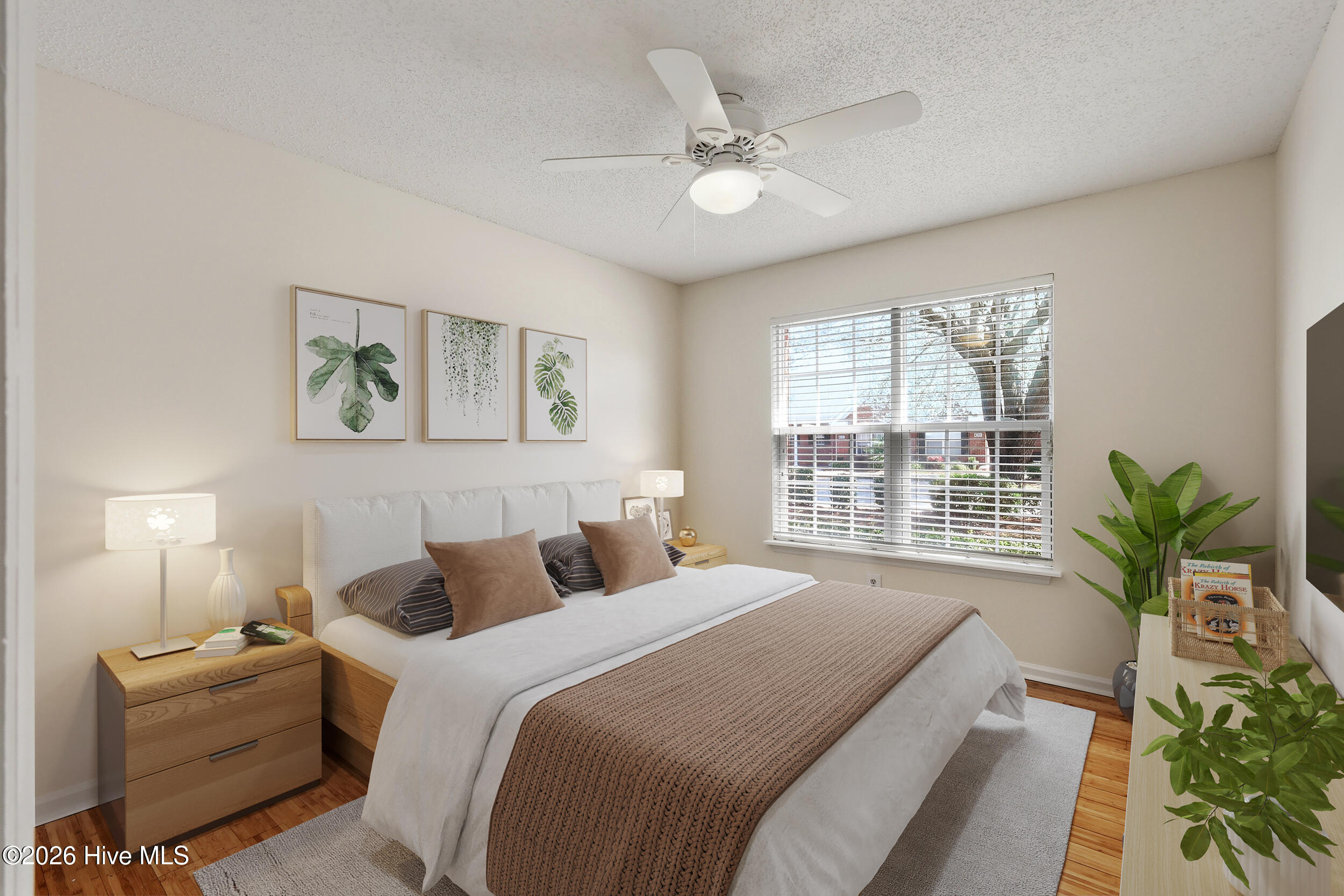 100560025 | Photo 19