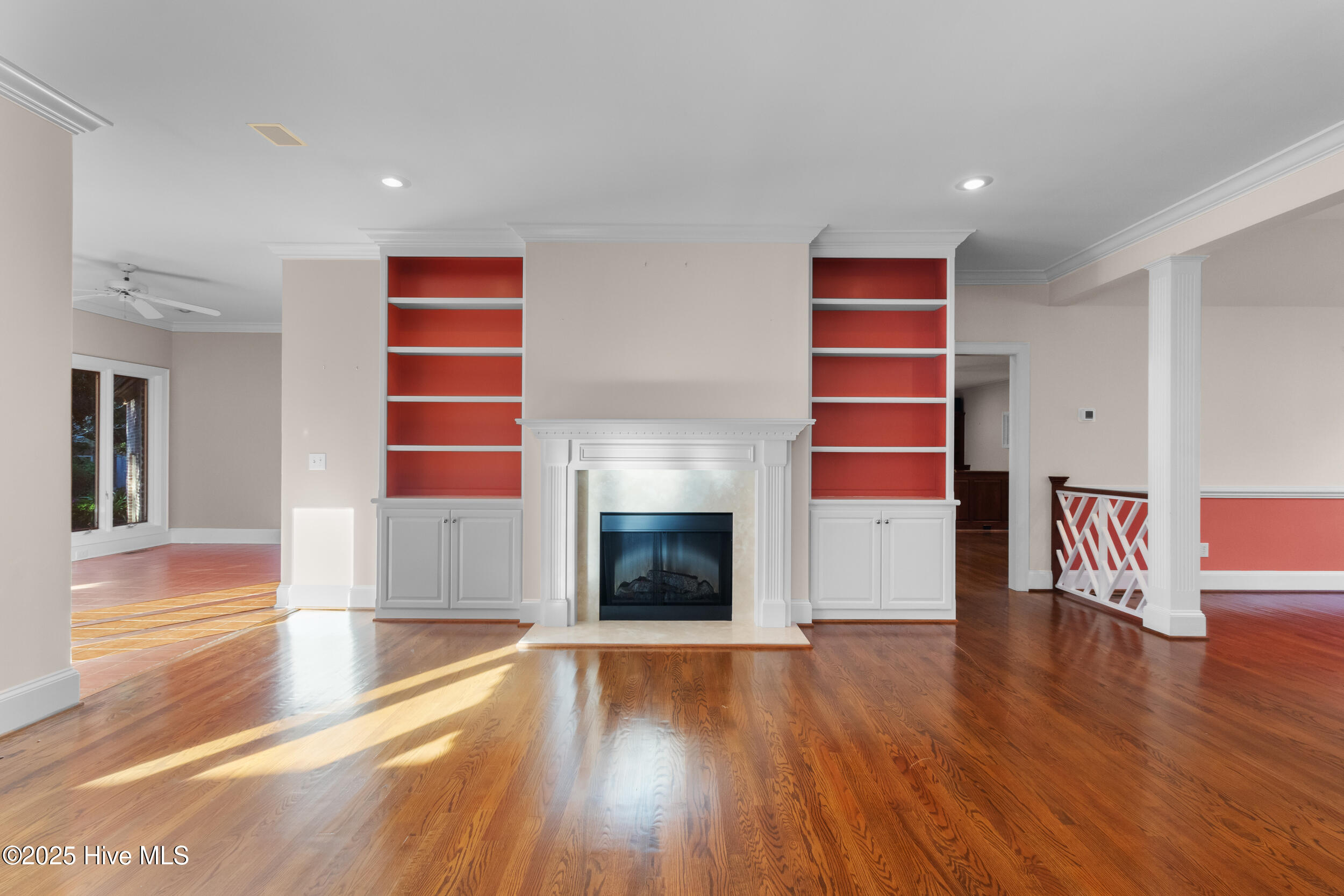 100516126 | Photo 20