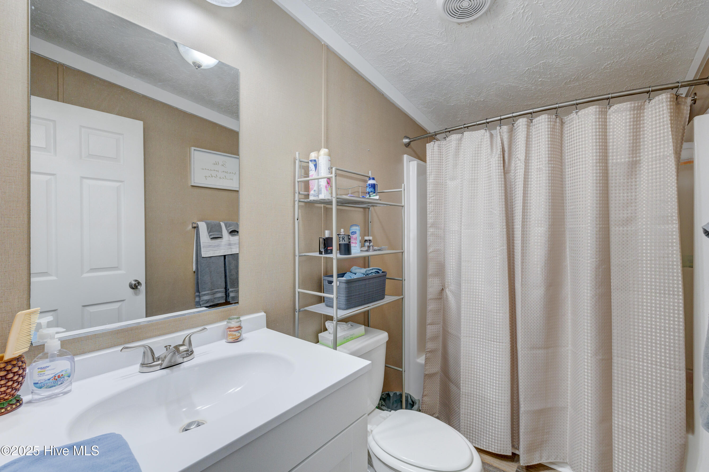 100530756 | Photo 29