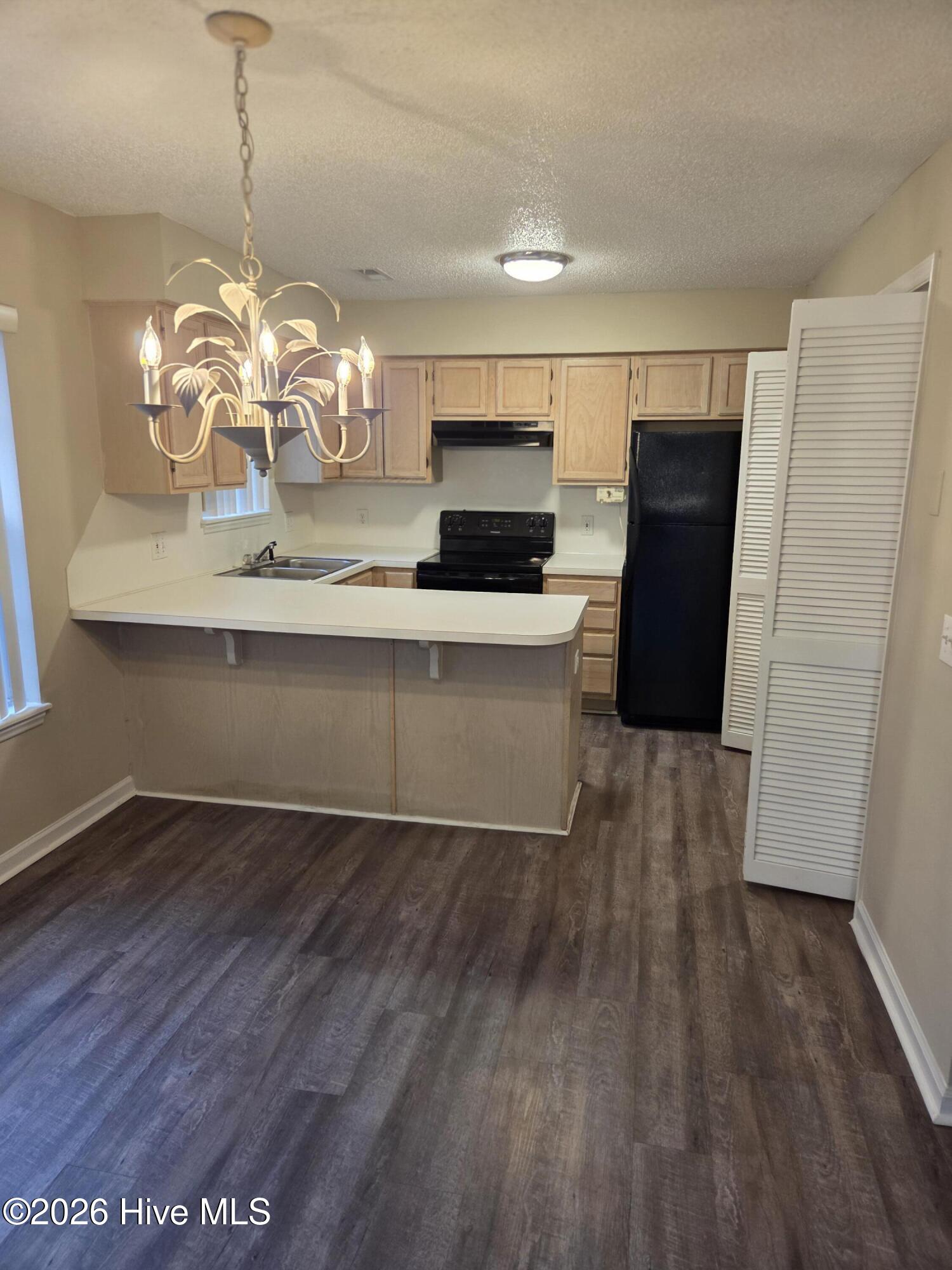 Undisclosed Address, Greenville, NC, 27858