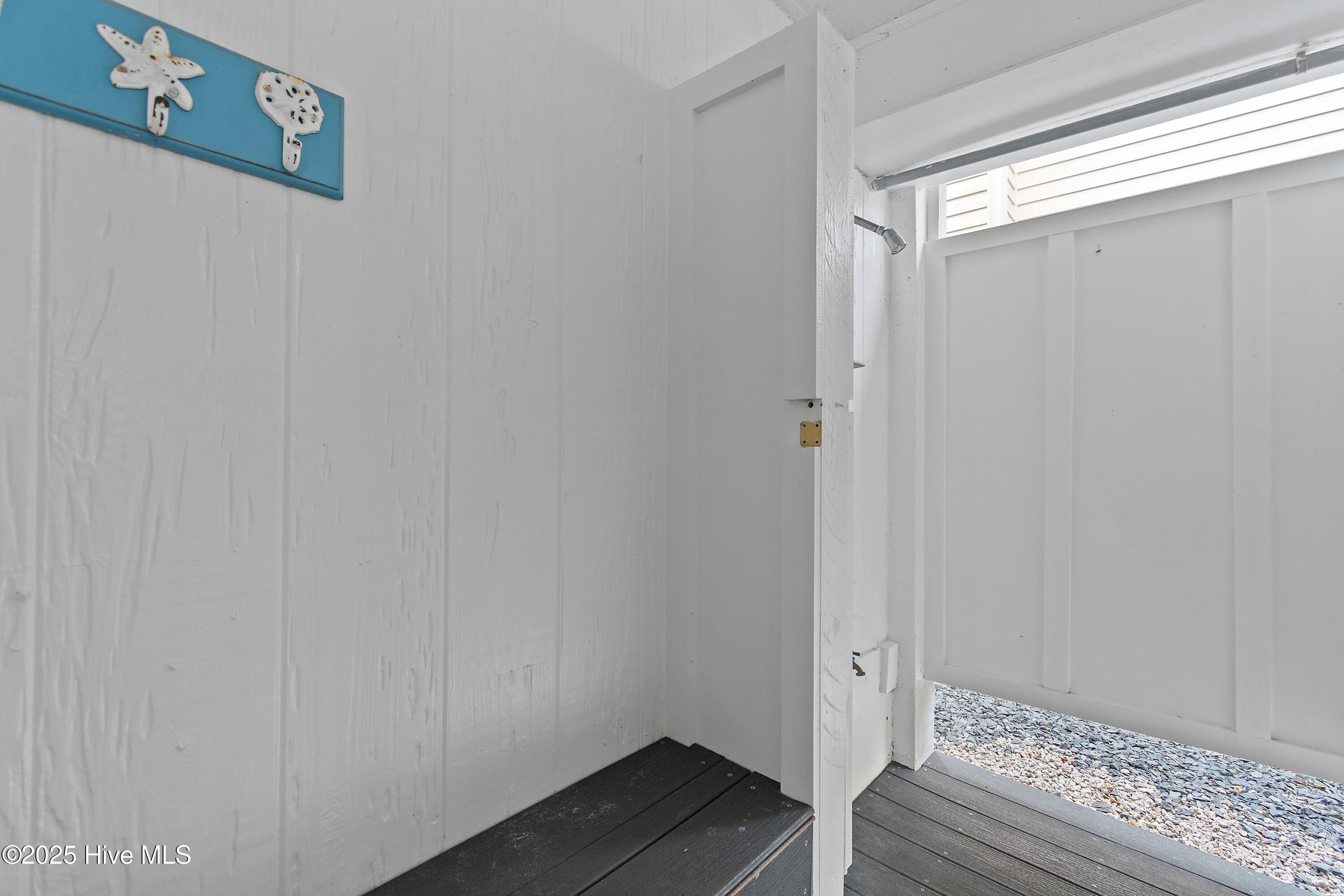 100529417 | Photo 27