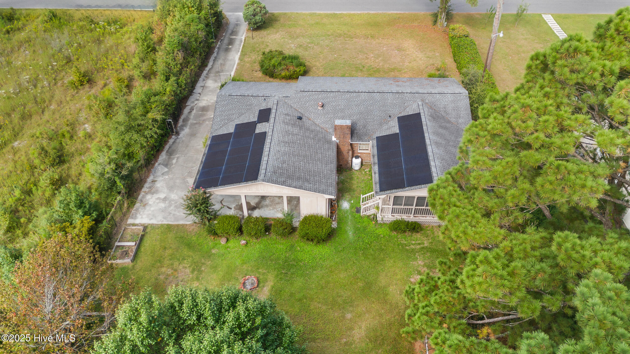 100535296 | Photo 38