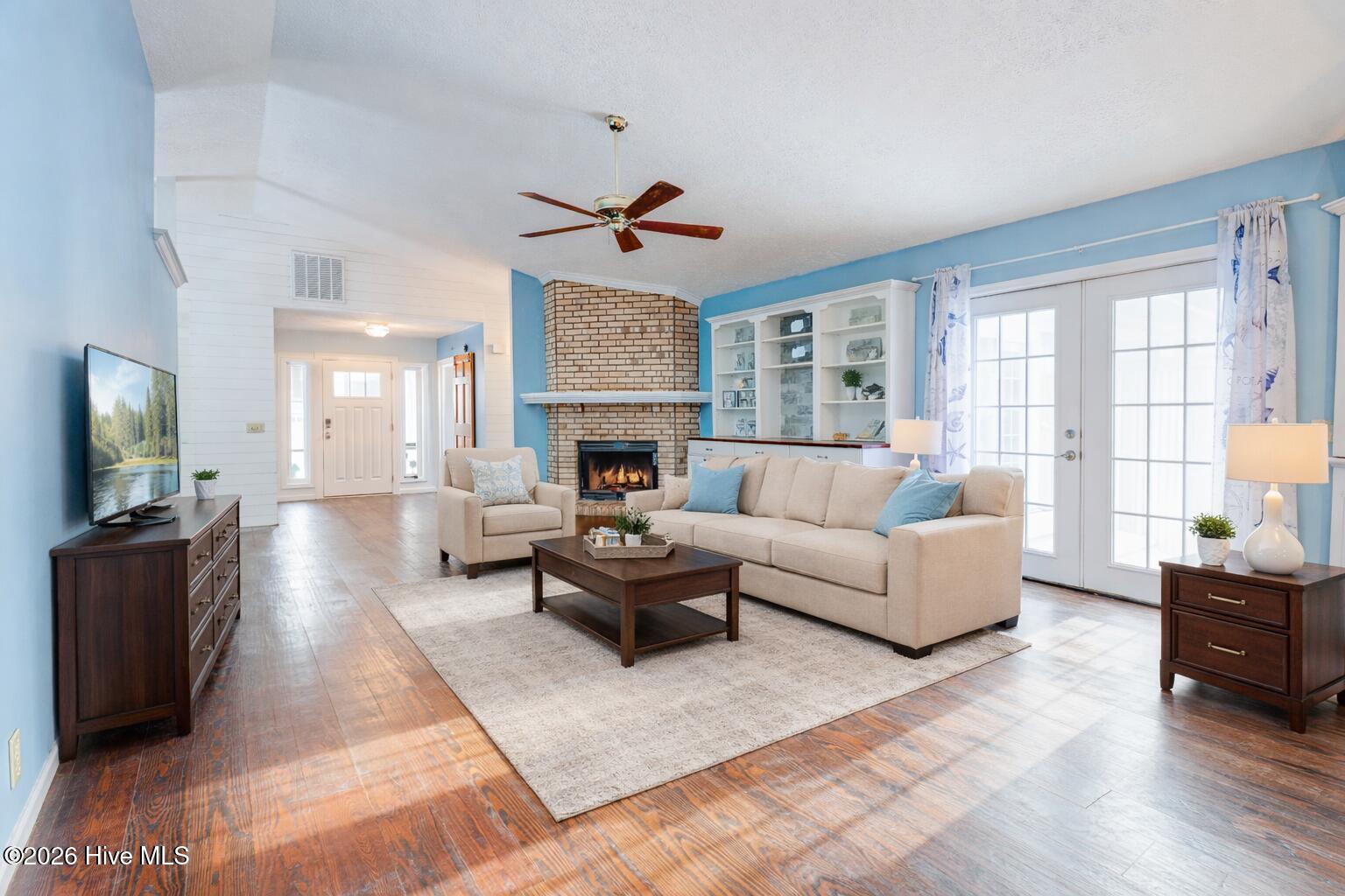 100544057 | Photo 20