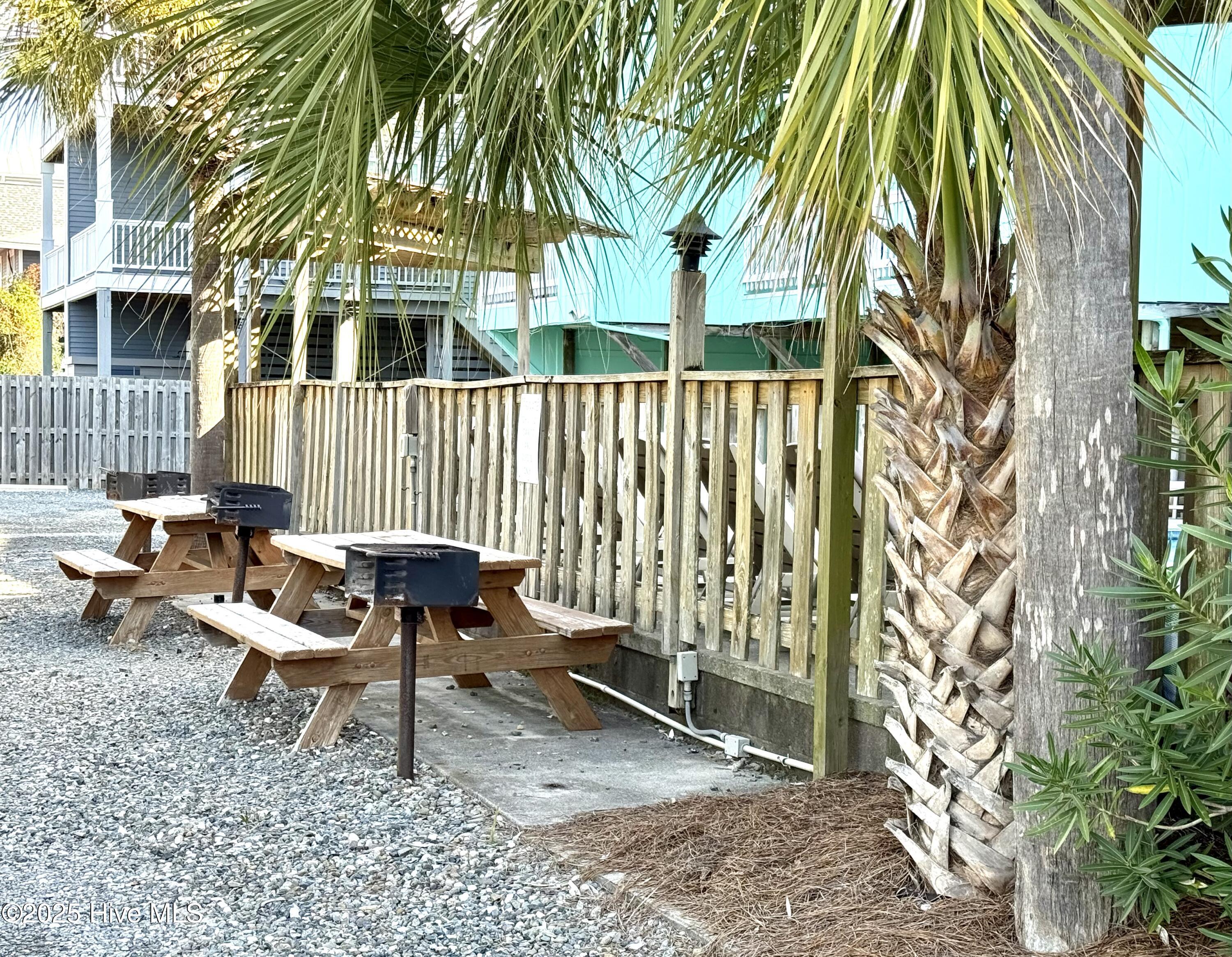 100541079 | Photo 30