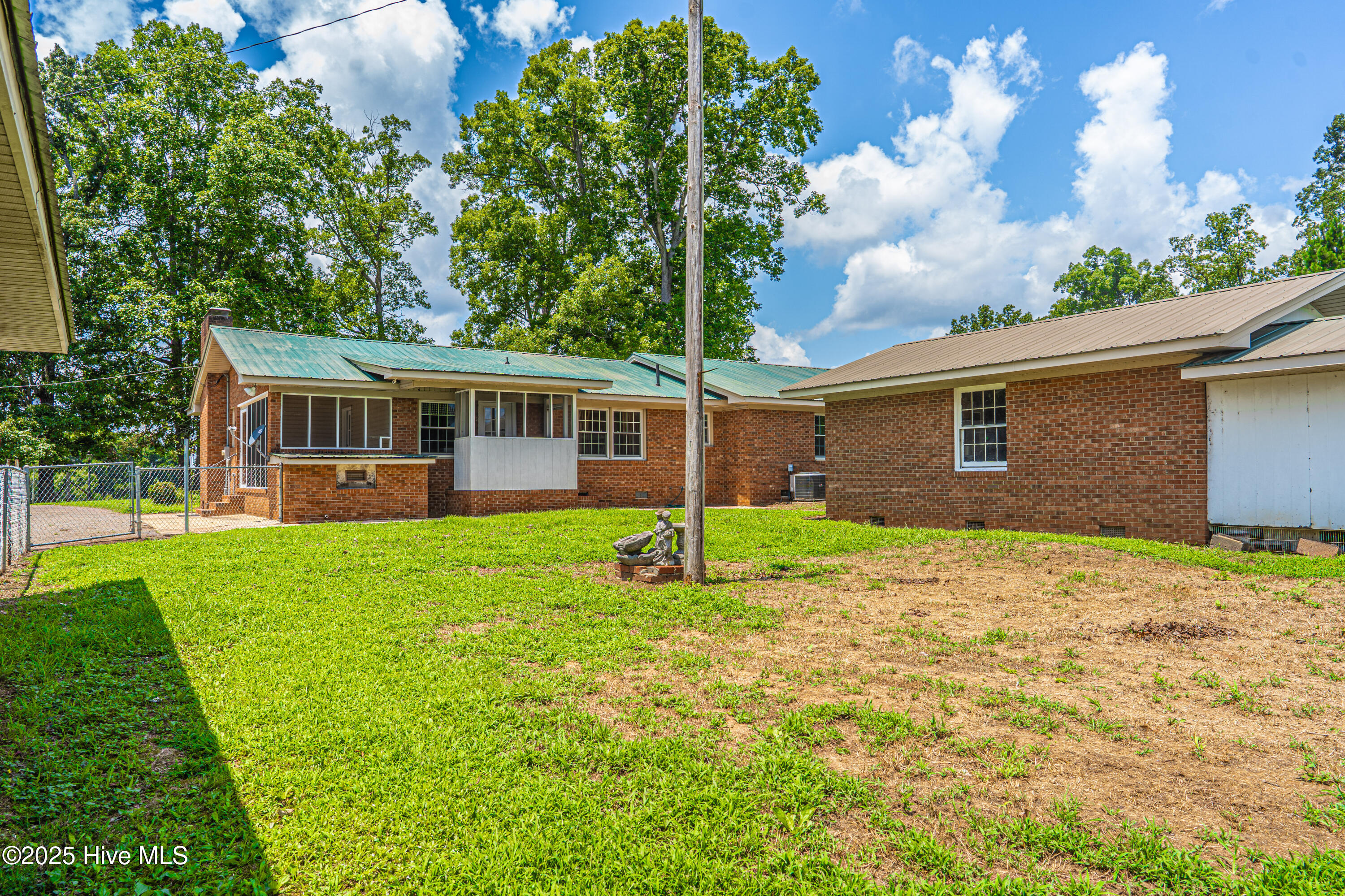 383 Lakey Siding Road