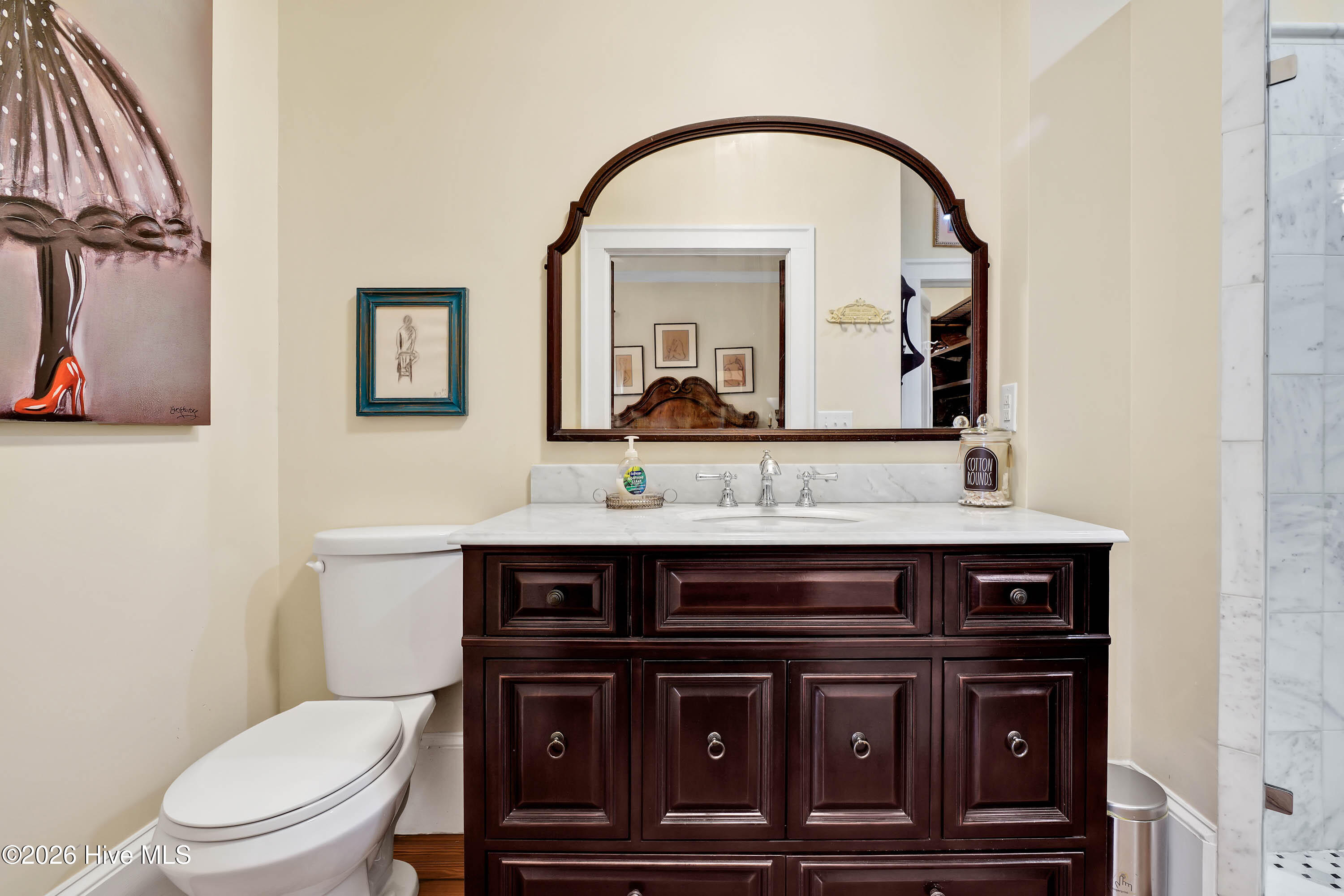 100552799 | Photo 13