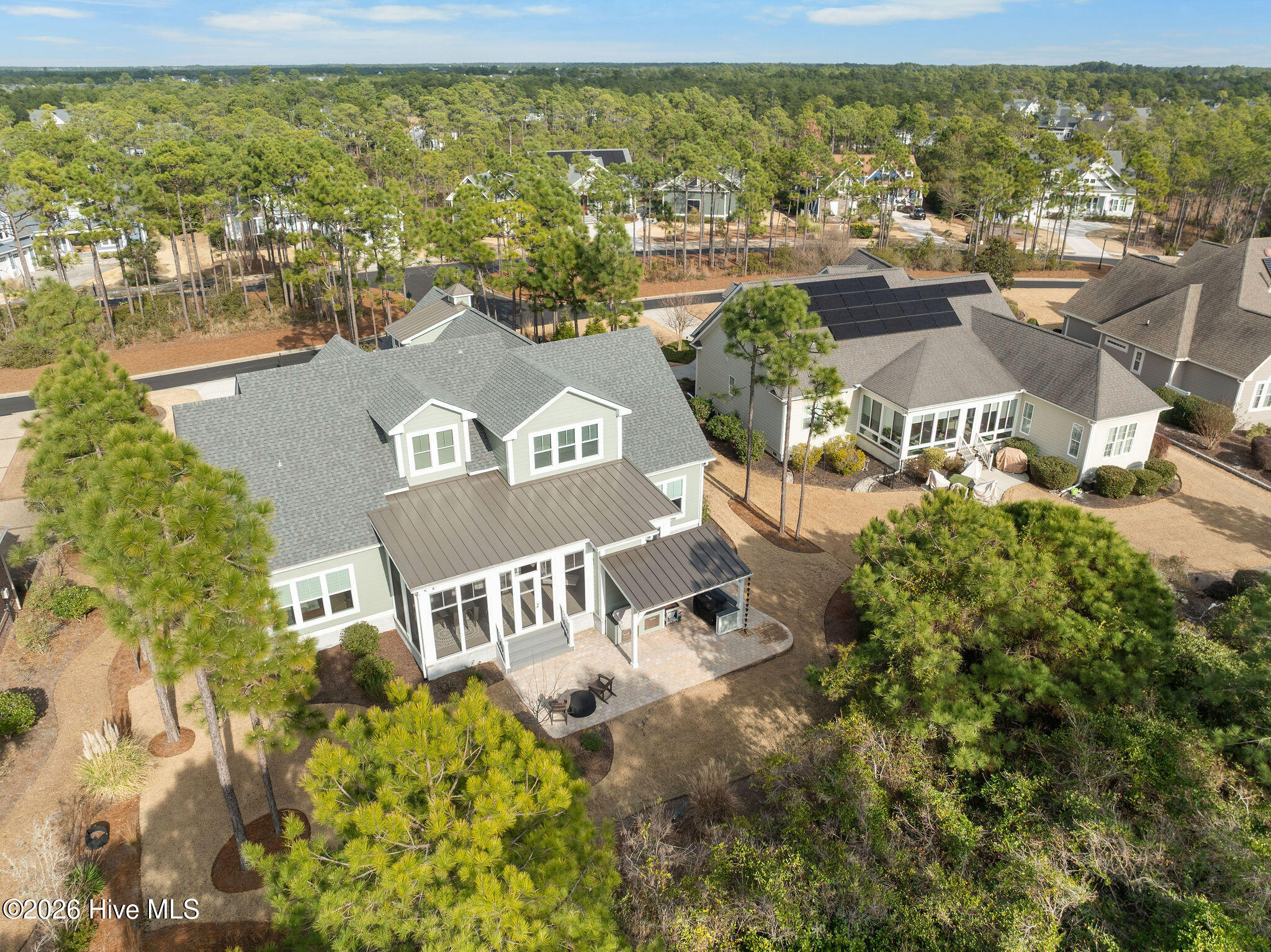 100552329 | Photo 70