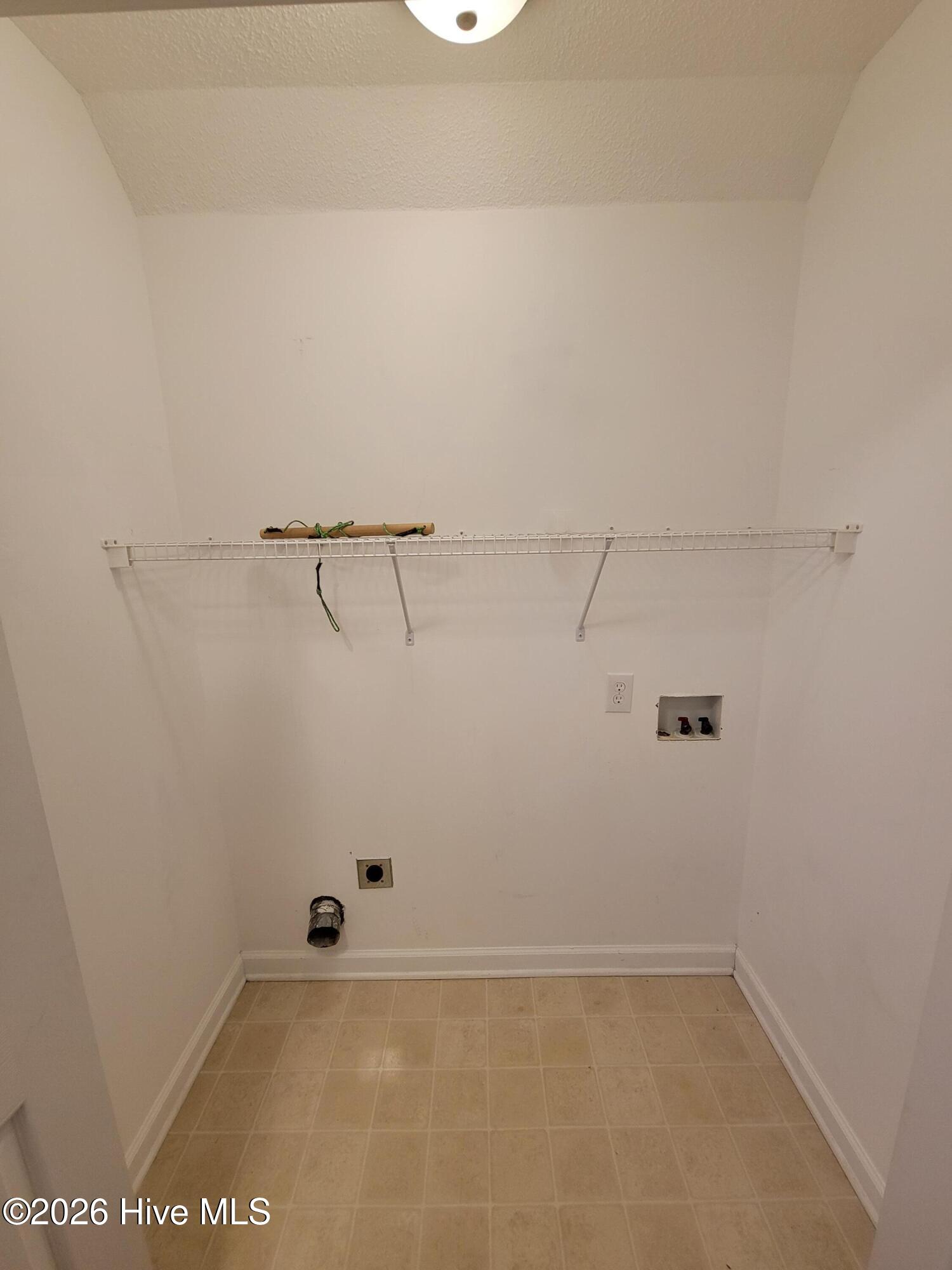 100547520 | Photo 18