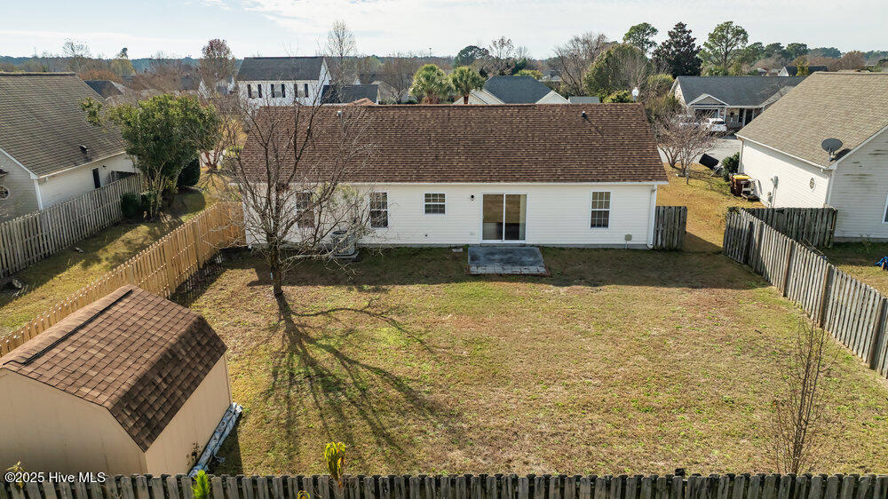 100544228 | Photo 37