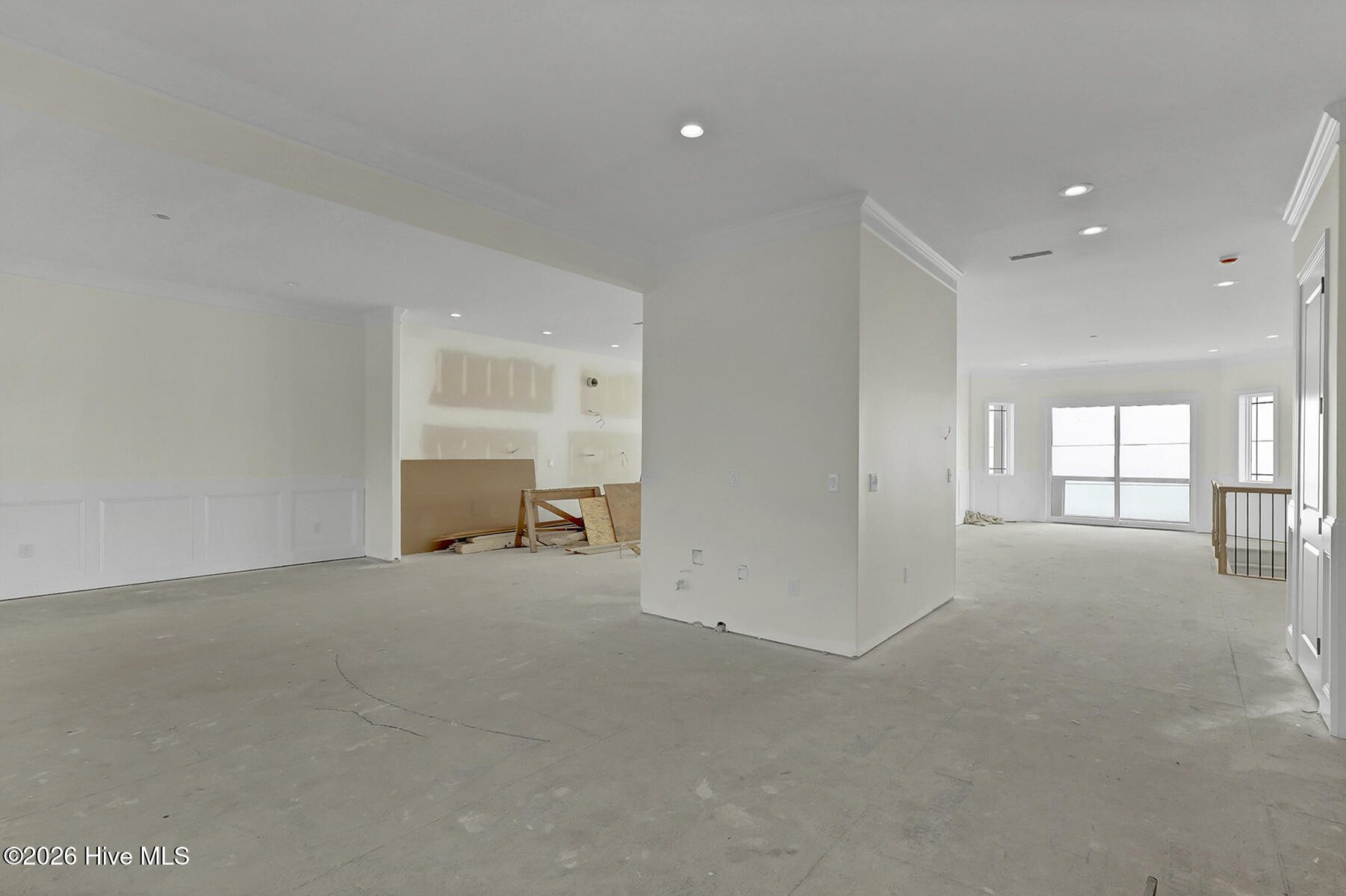 100559253 | Photo 35