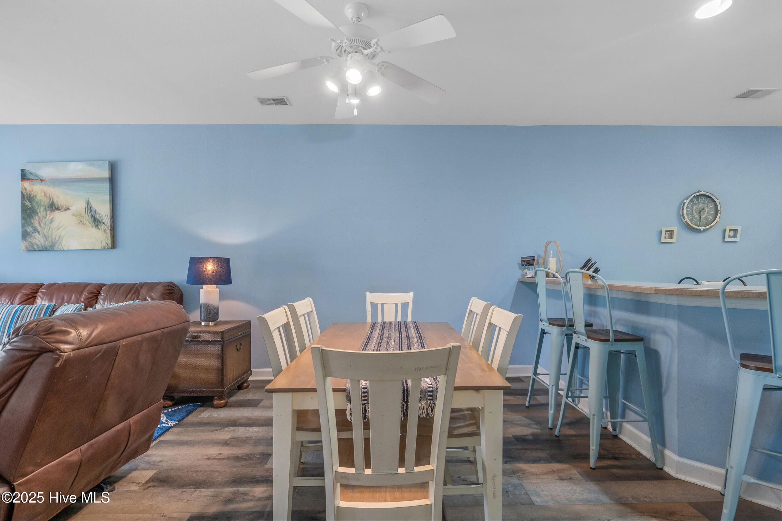 100519917 | Photo 19