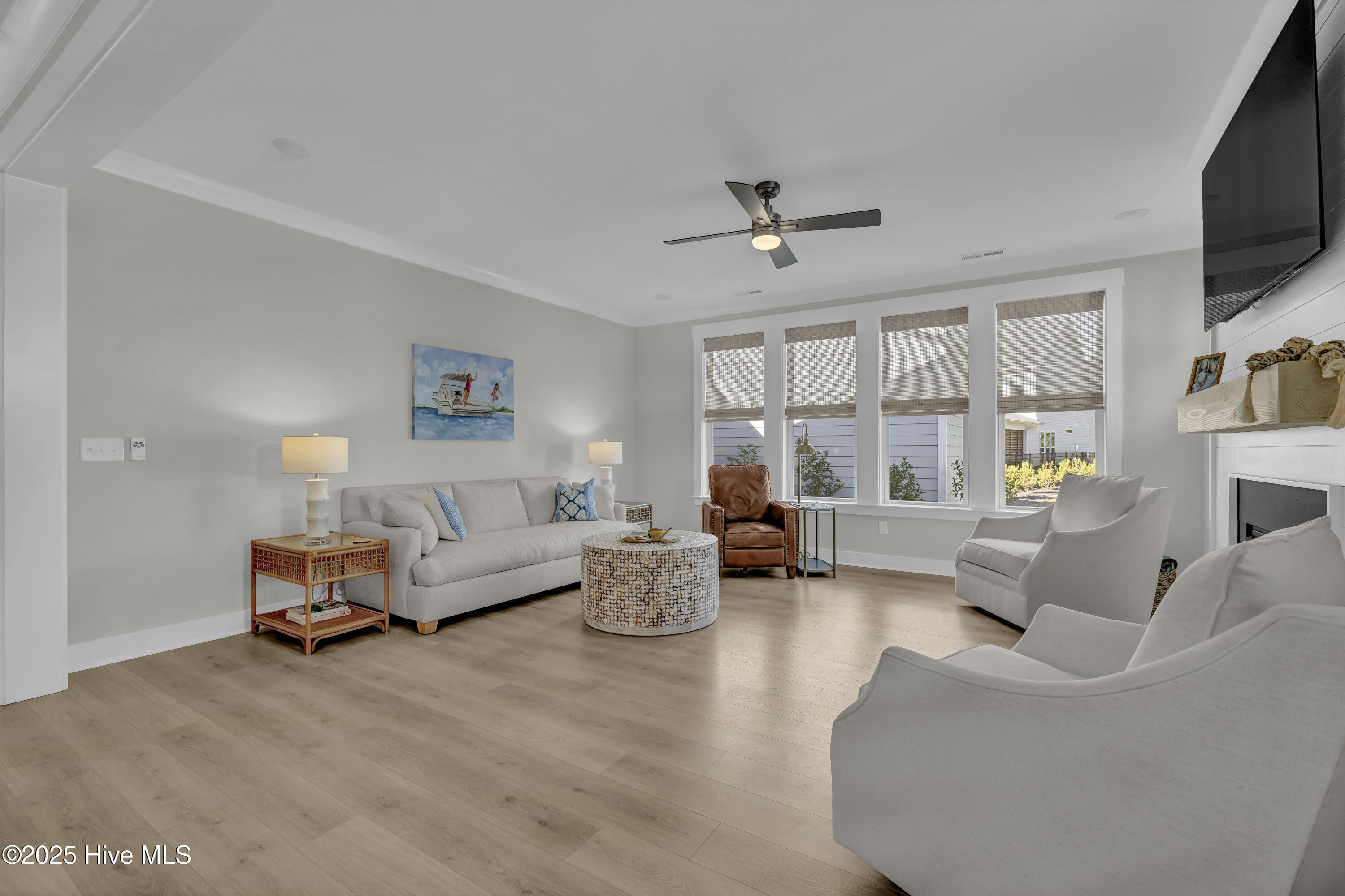 100541296 | Photo 11