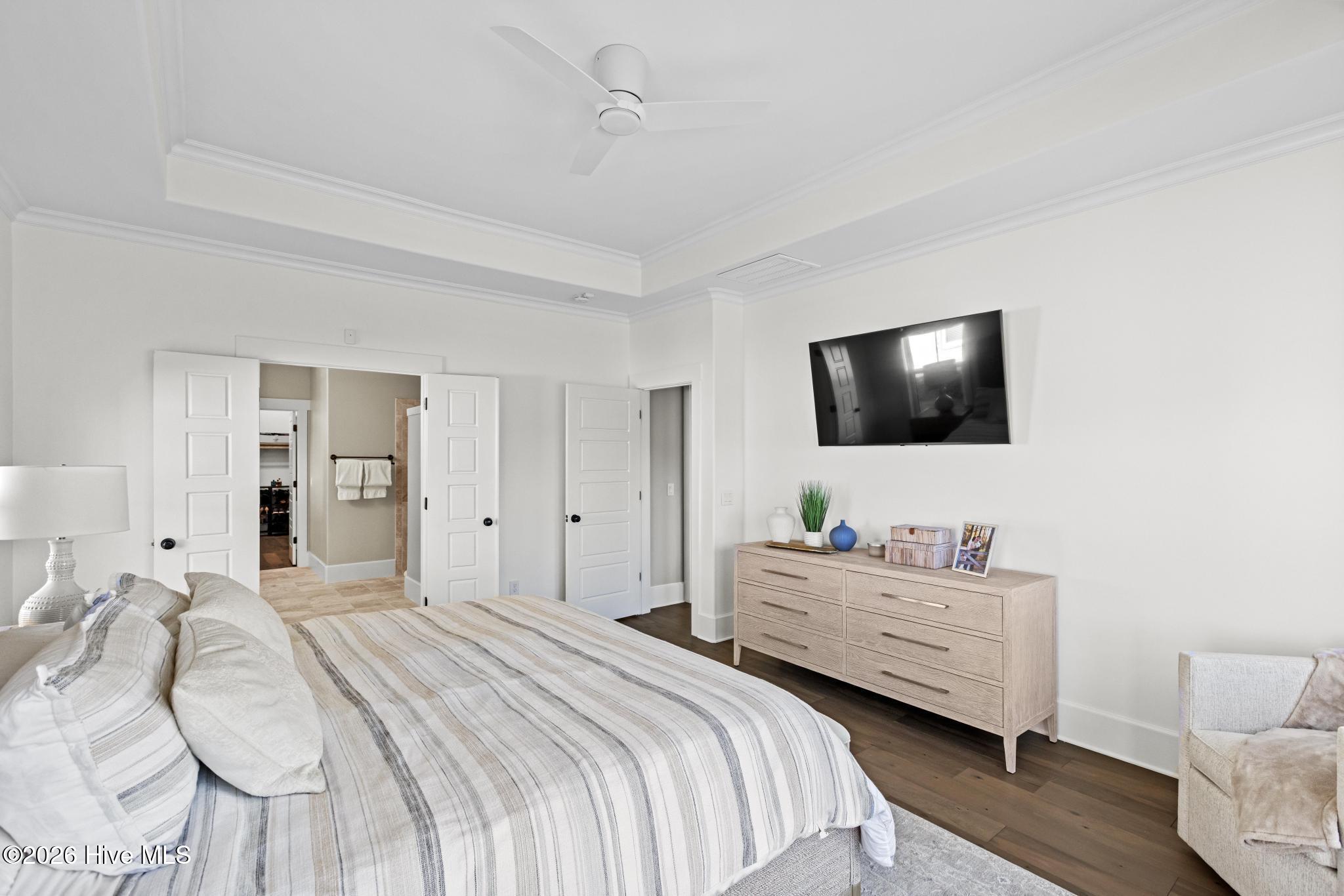 100561204 | Photo 38