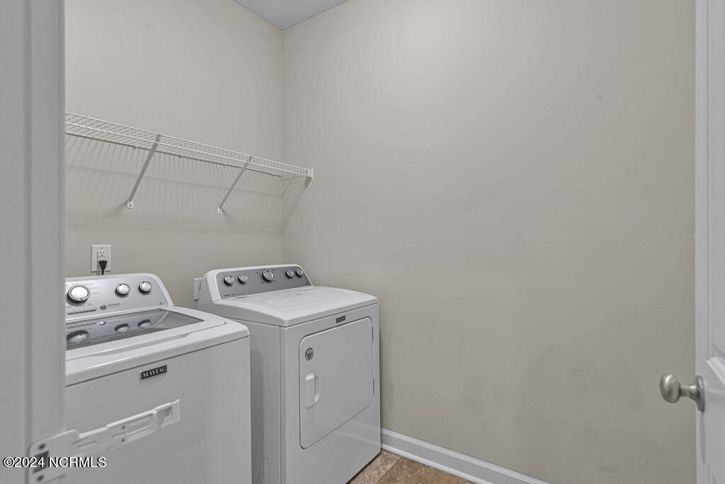 100565774 | Photo 22