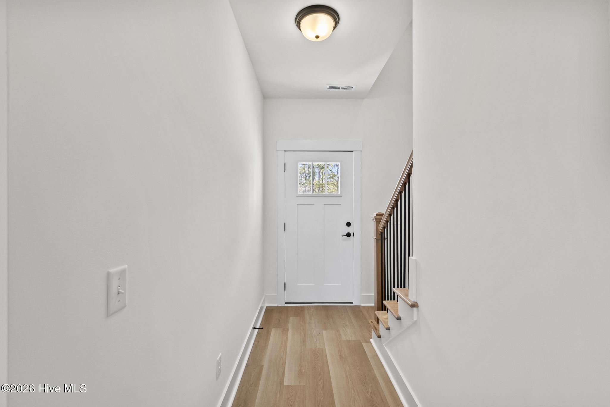 100567238 | Photo 22