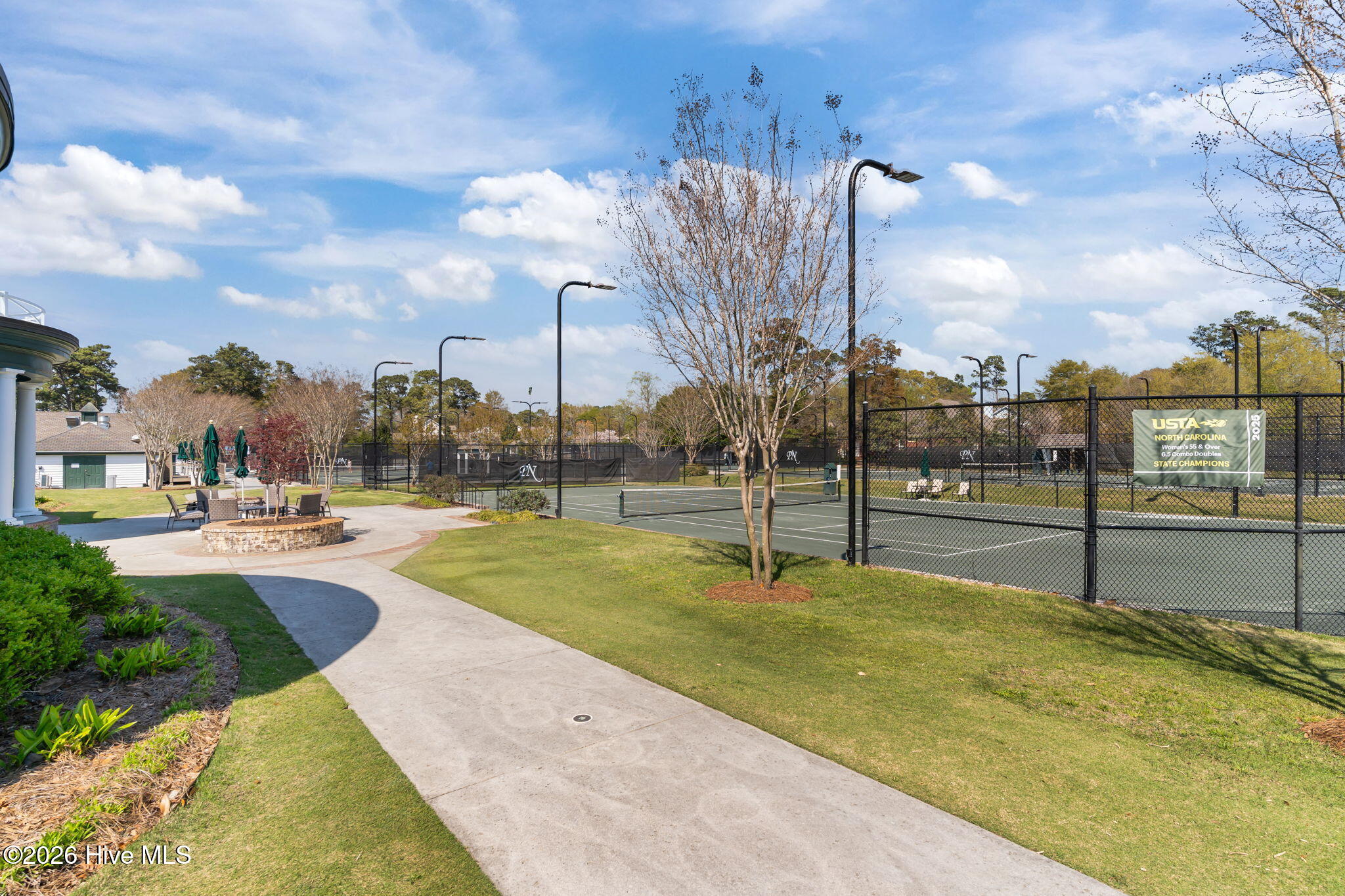 100564418 | Photo 60