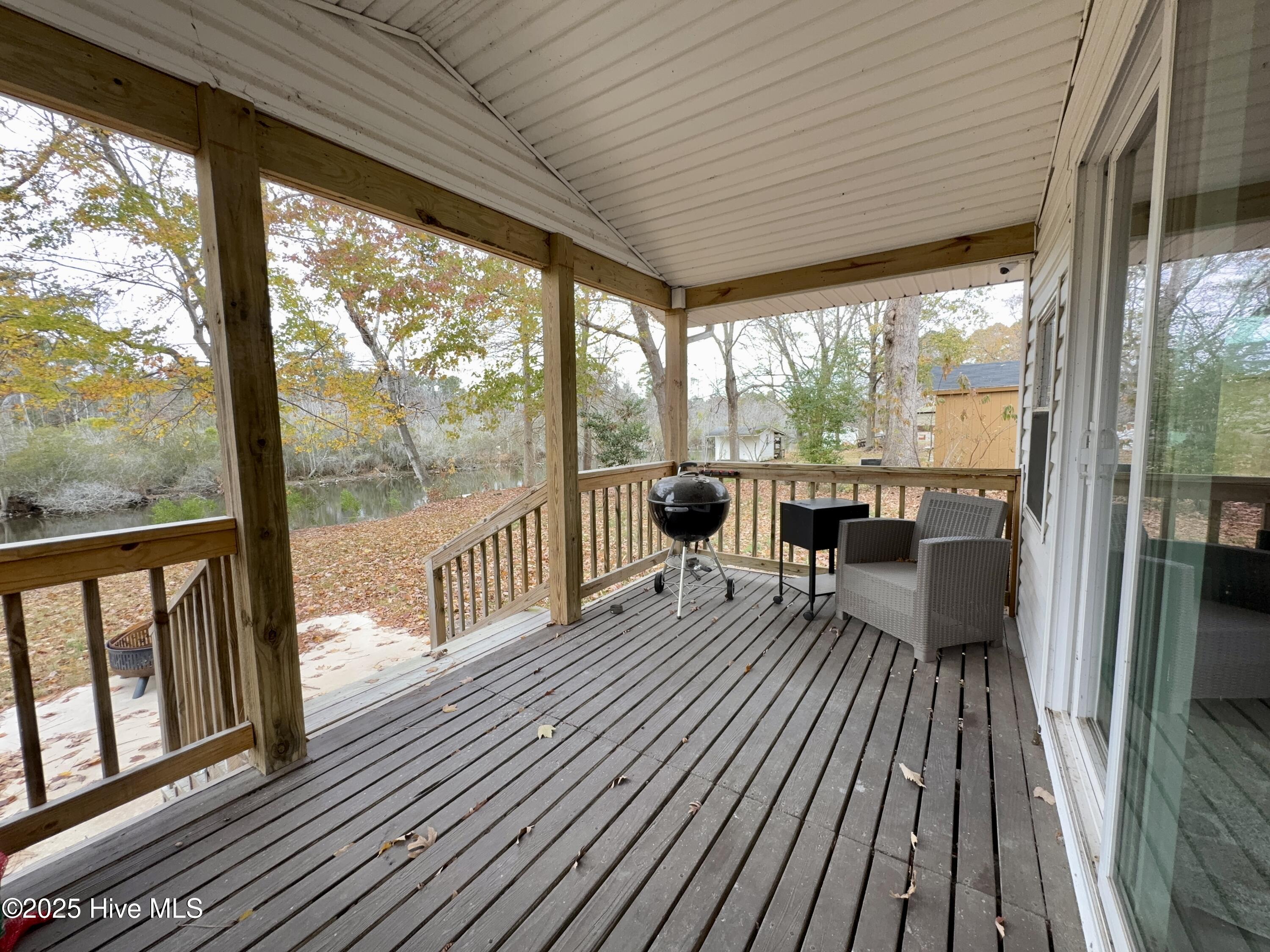 Covered back deck