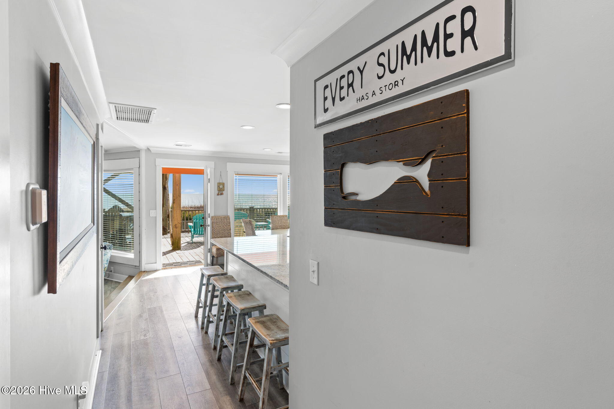 100552493 | Photo 20