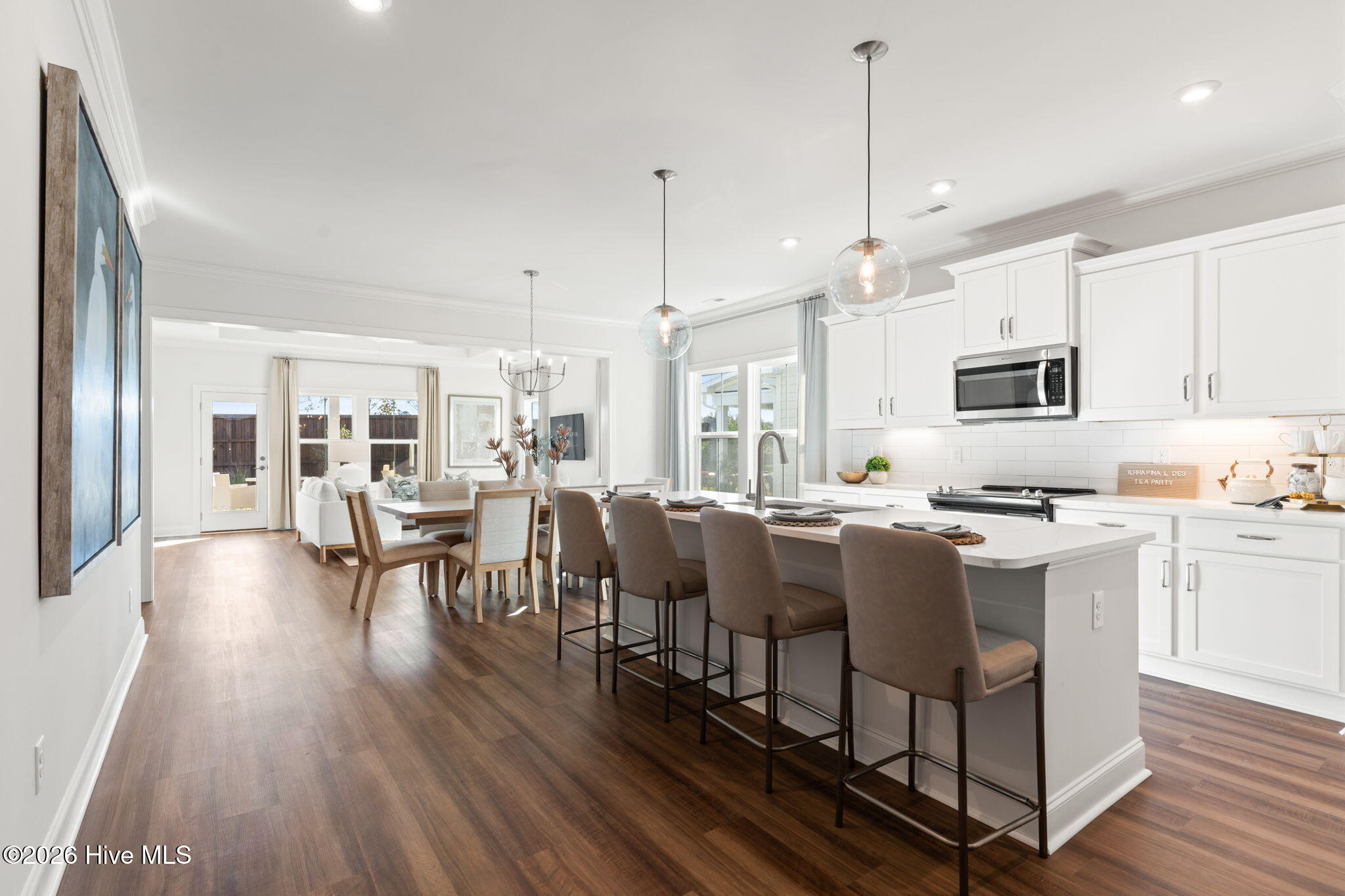 100556247 | Photo 10