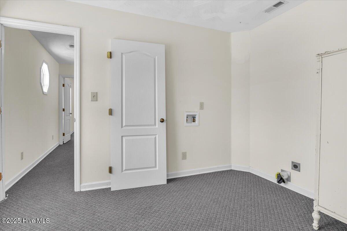 100515601 | Photo 54