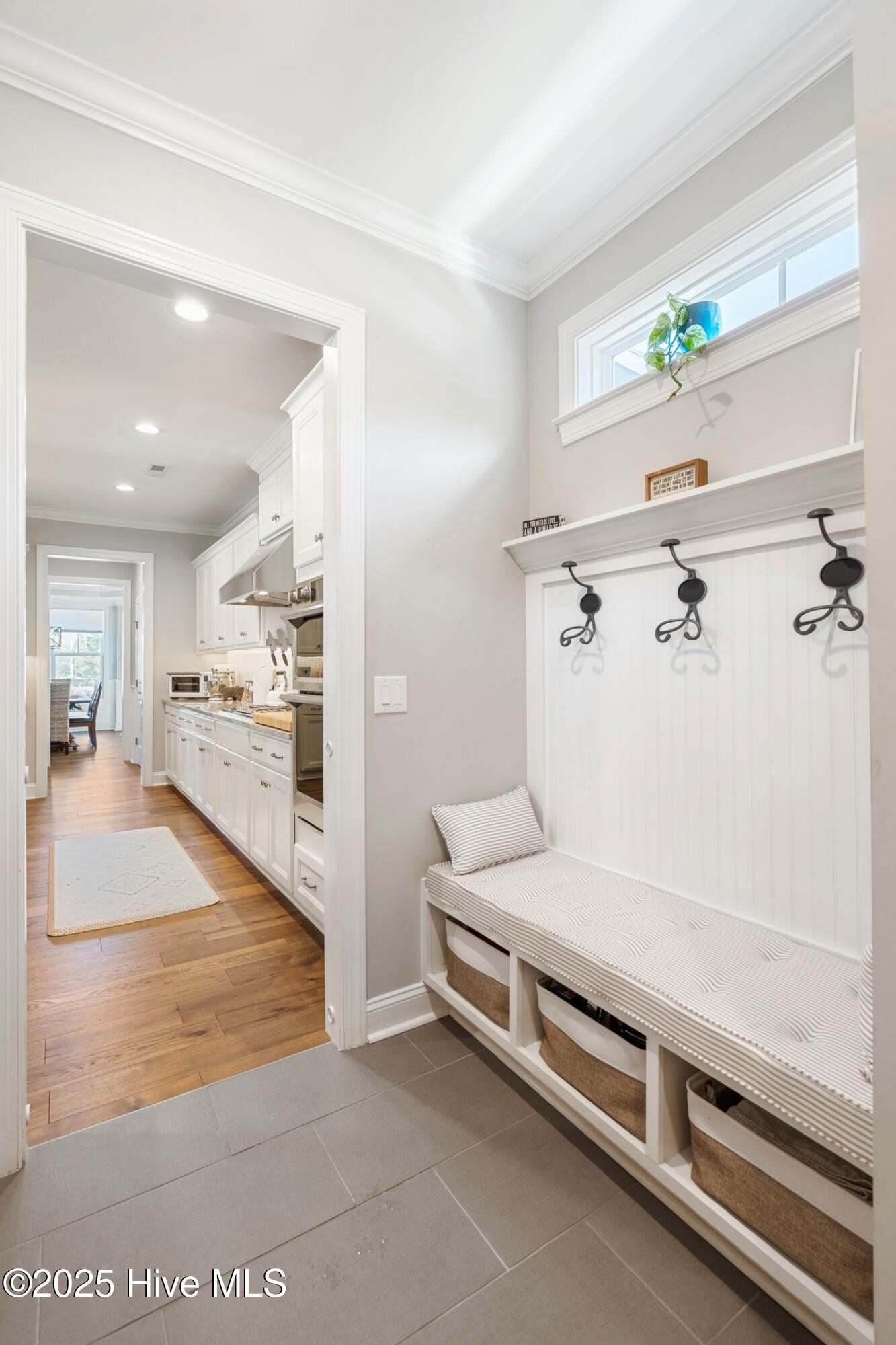 100551438 | Photo 22