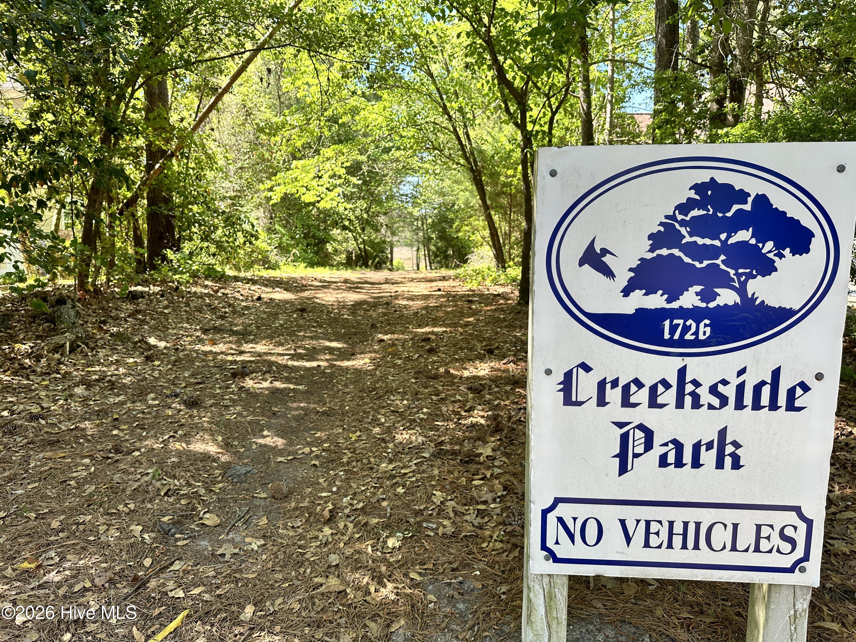 100568961 | Photo 90