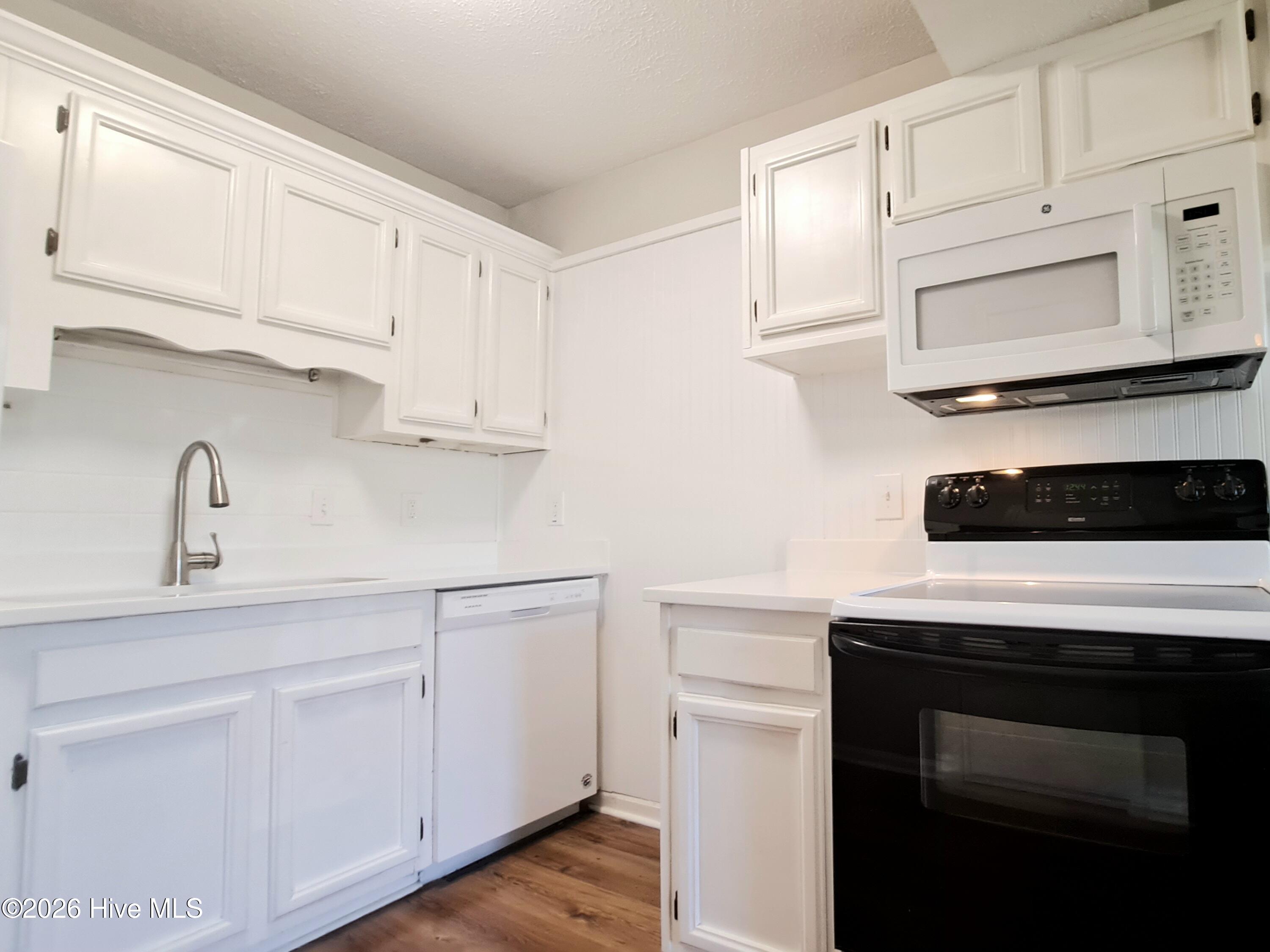 100562478 | Photo 10