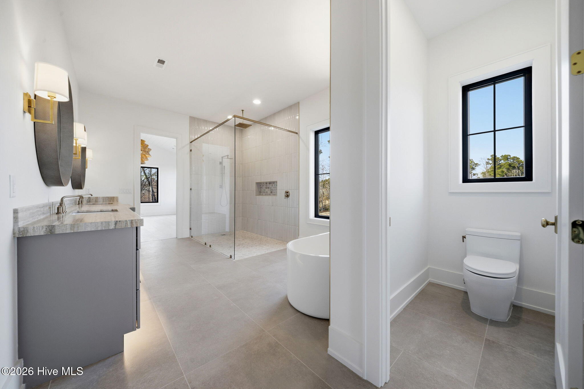 100500065 | Photo 41