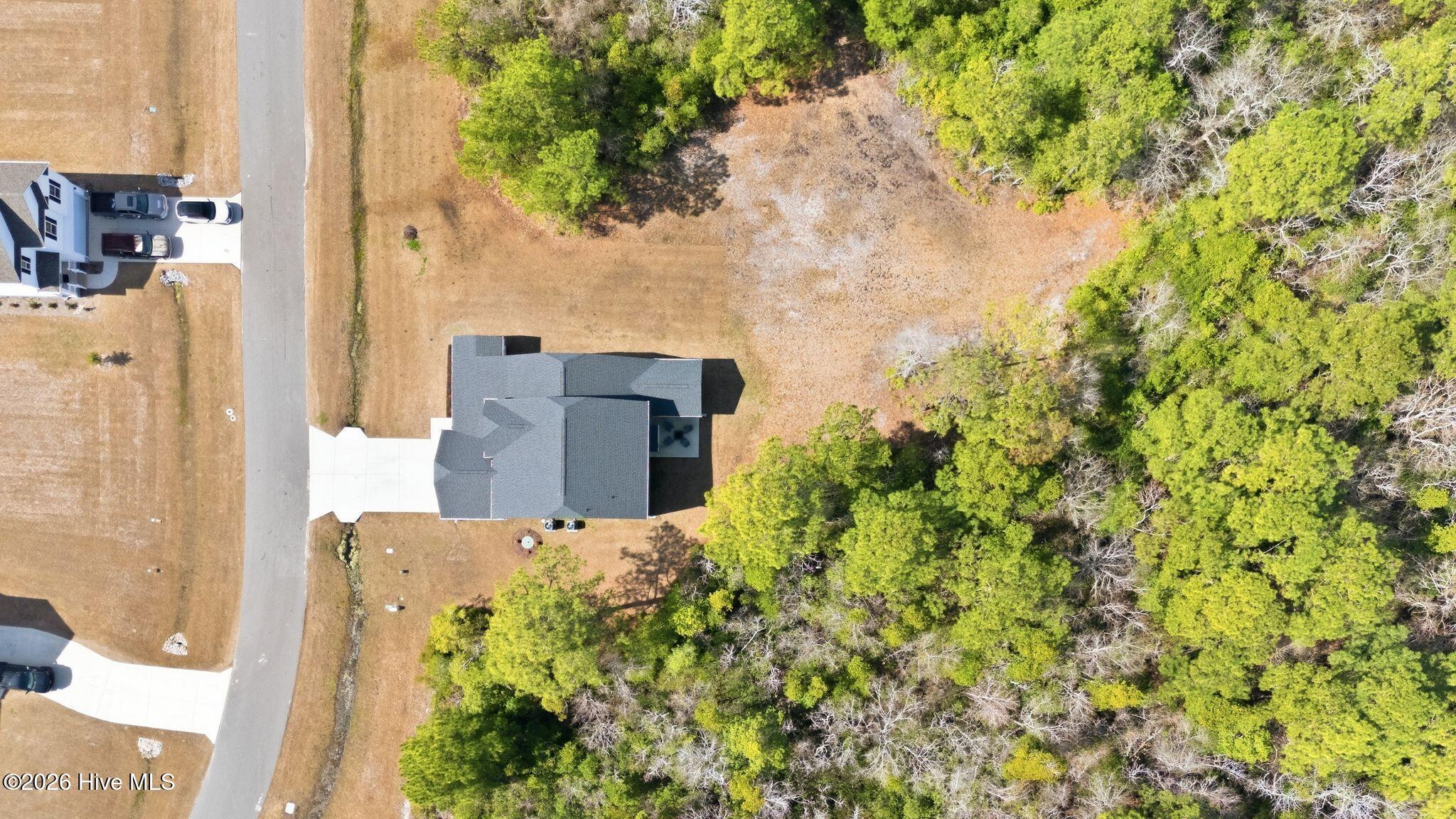 100558926 | Photo 61