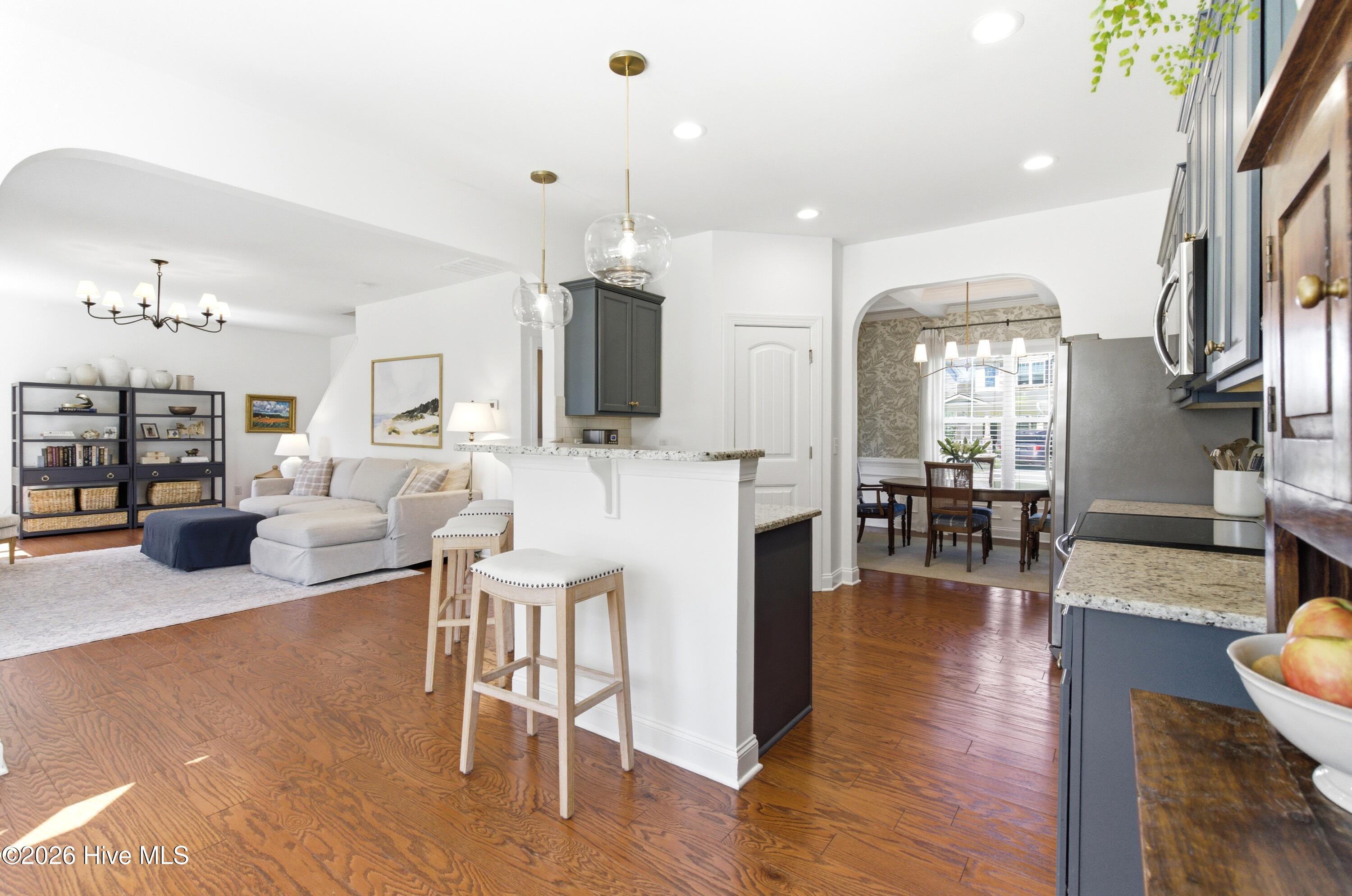 100561157 | Photo 32