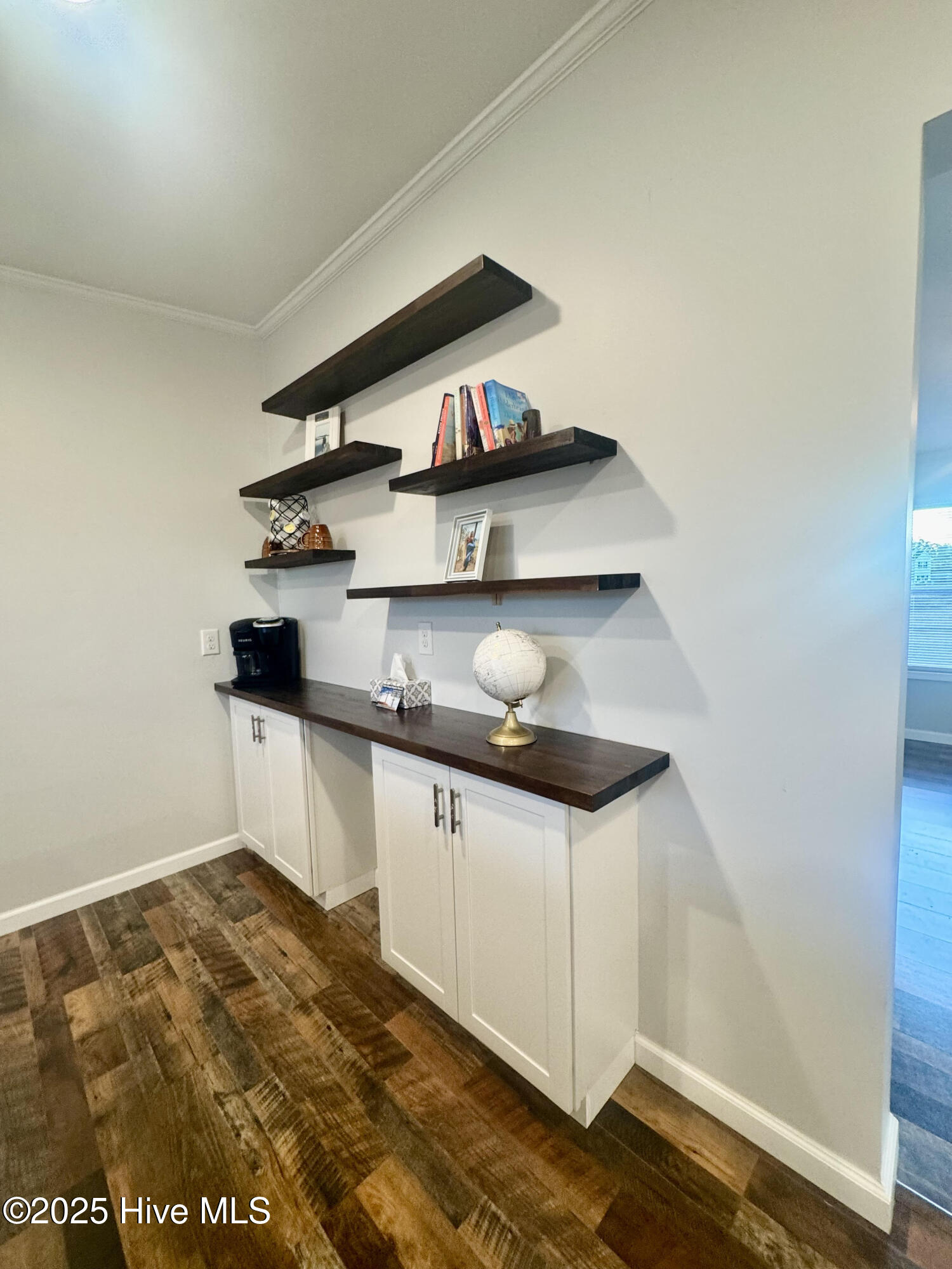 100546285 | Photo 17