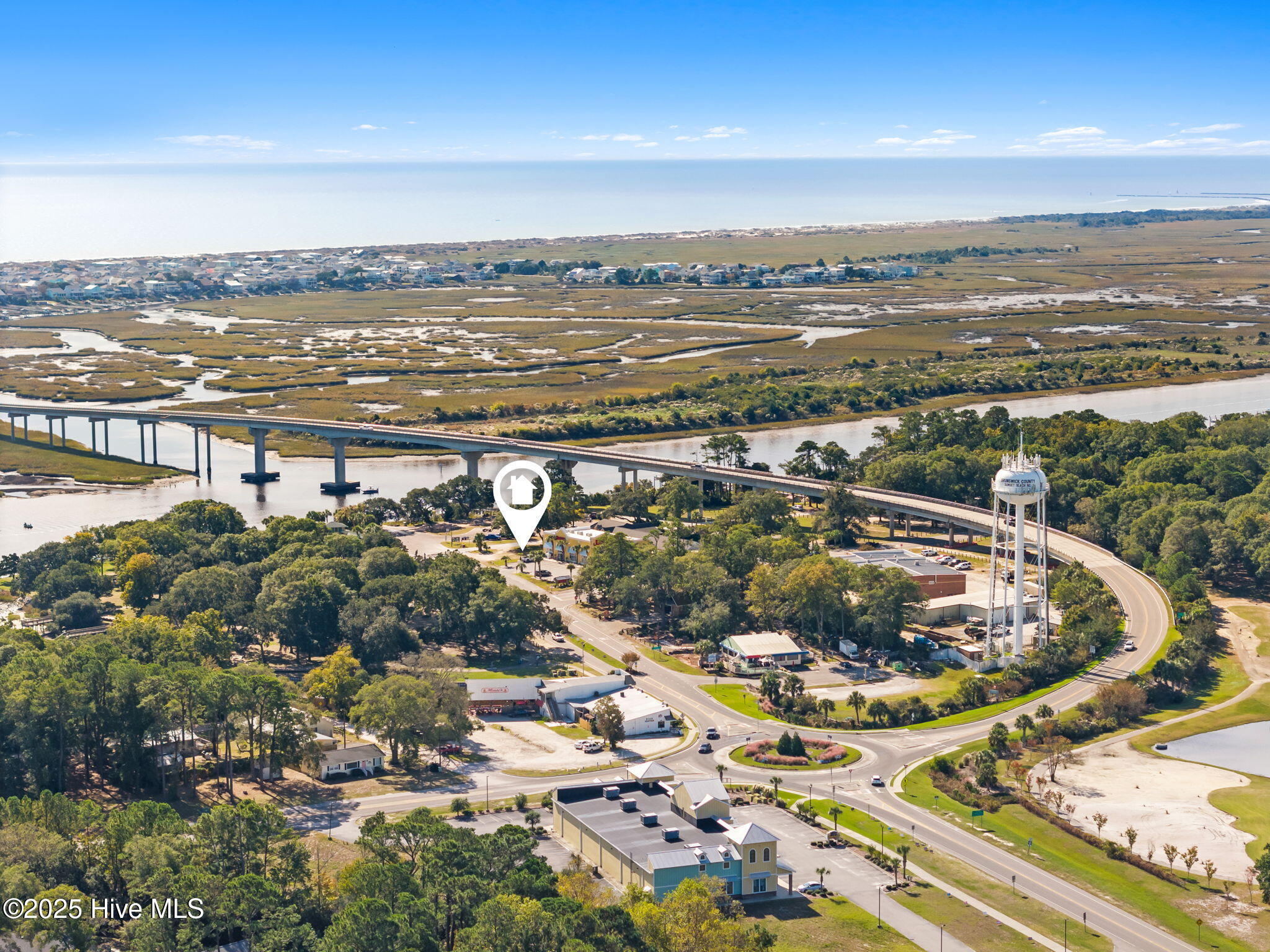 100561815 | Photo 11