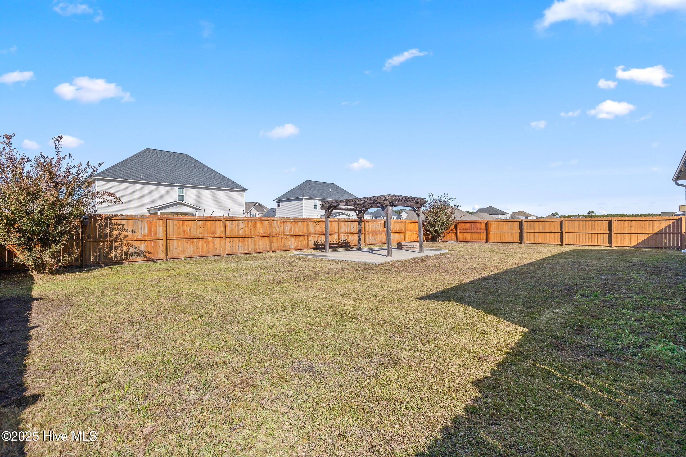 100541822 | Photo 35