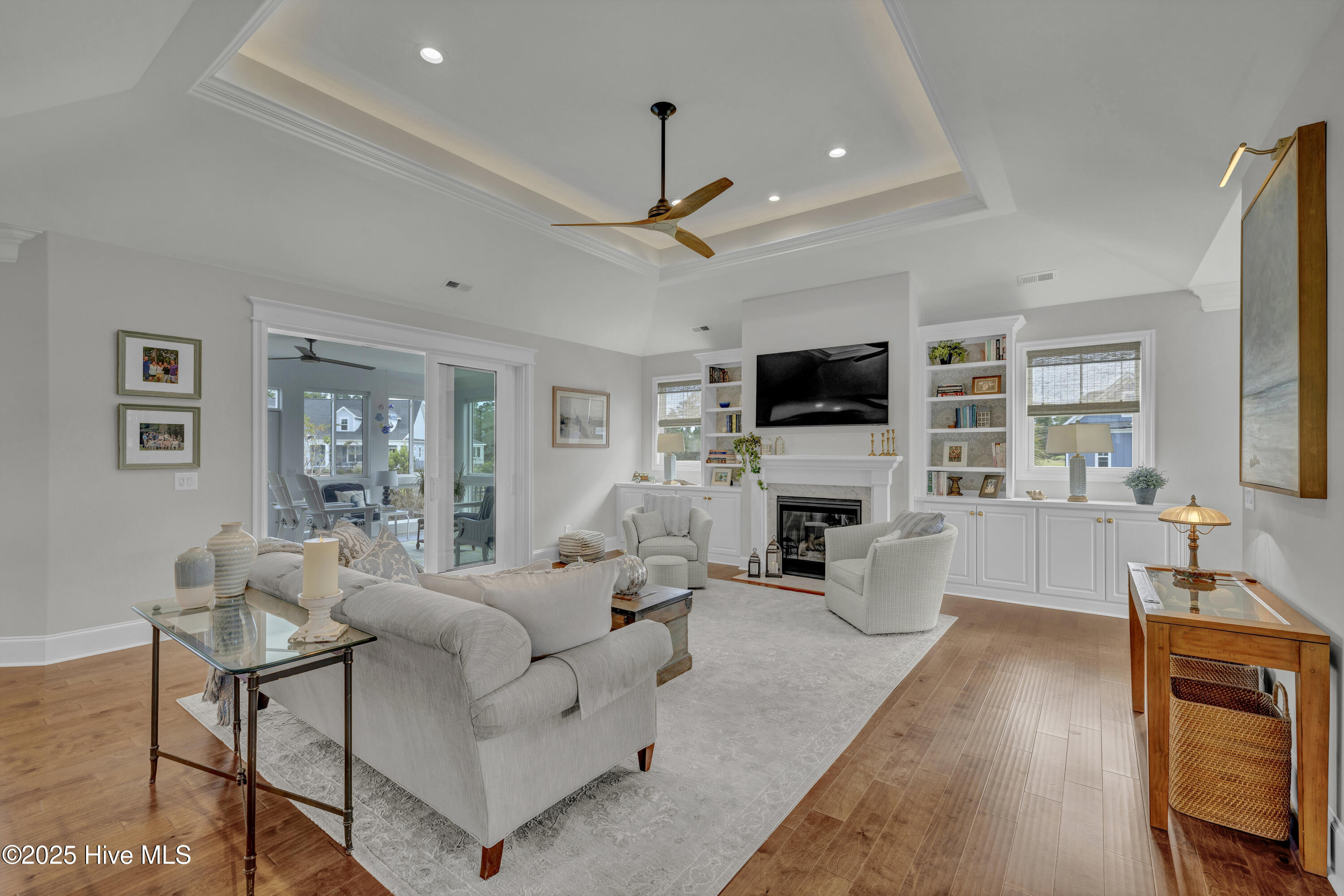 100557399 | Photo 15