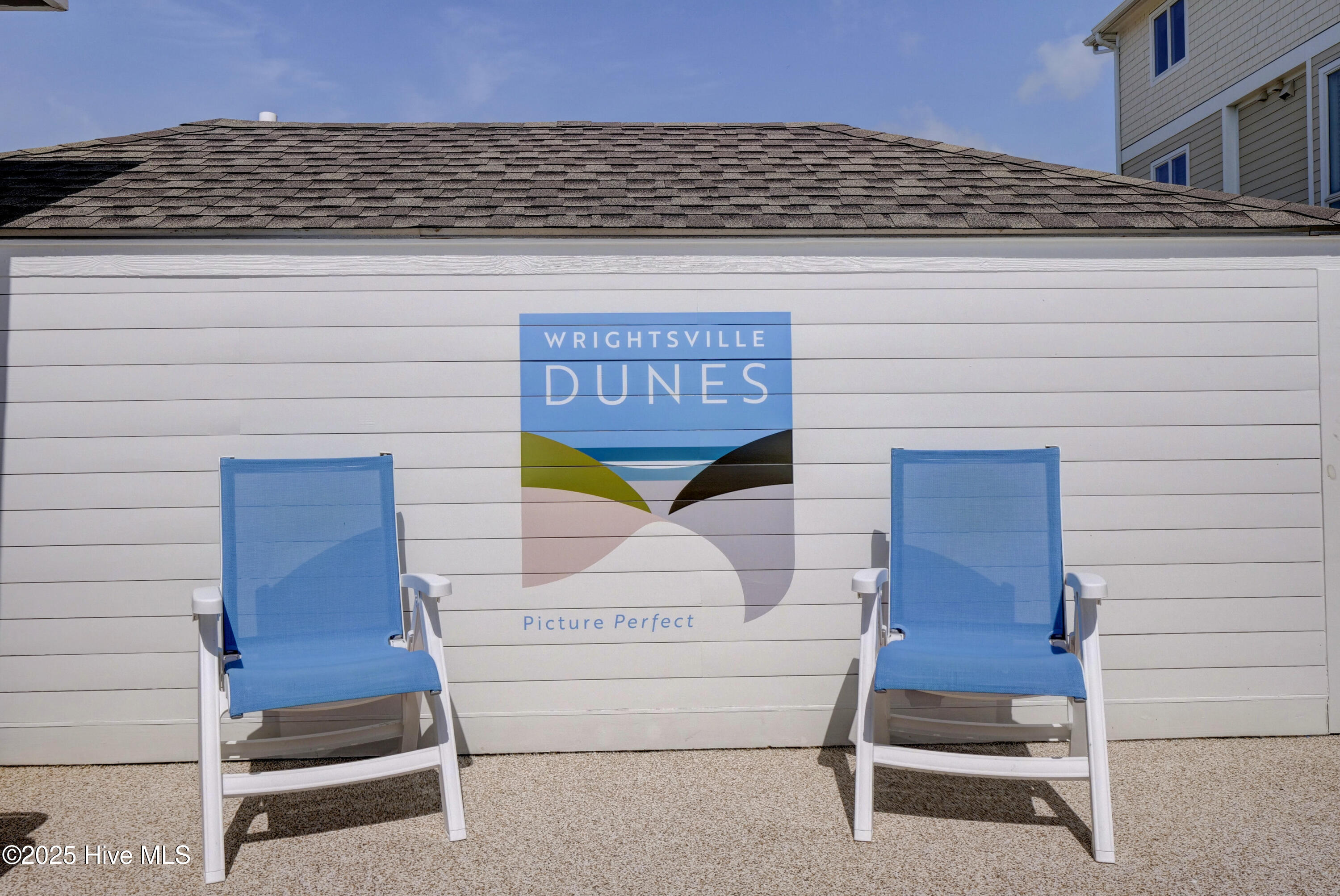 100535604 | Photo 64