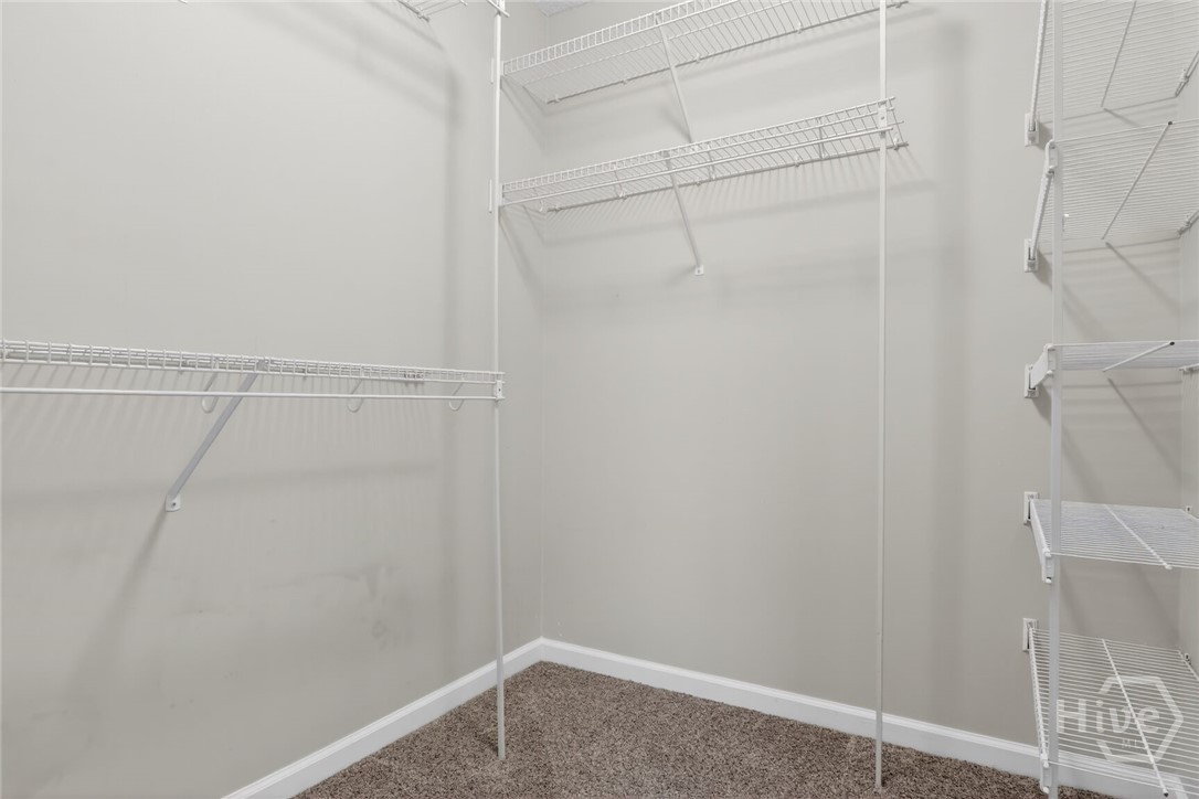 Walk in closet